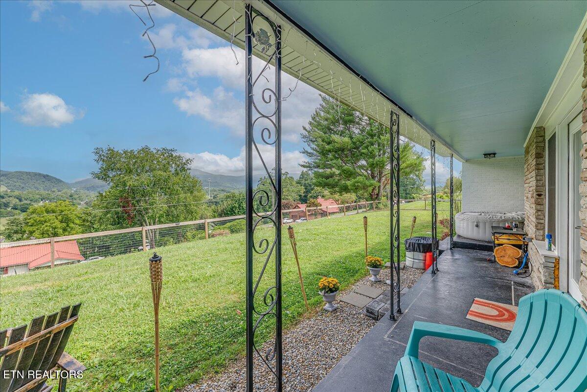 187 Oxford Circle Harrogate TN 37752