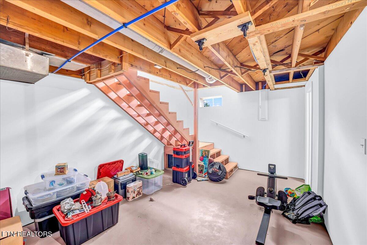 187 Oxford Circle Harrogate TN 37752