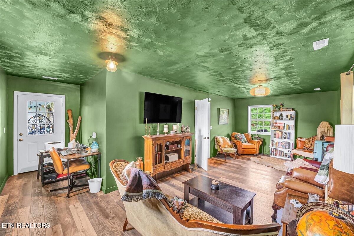 187 Oxford Circle Harrogate TN 37752