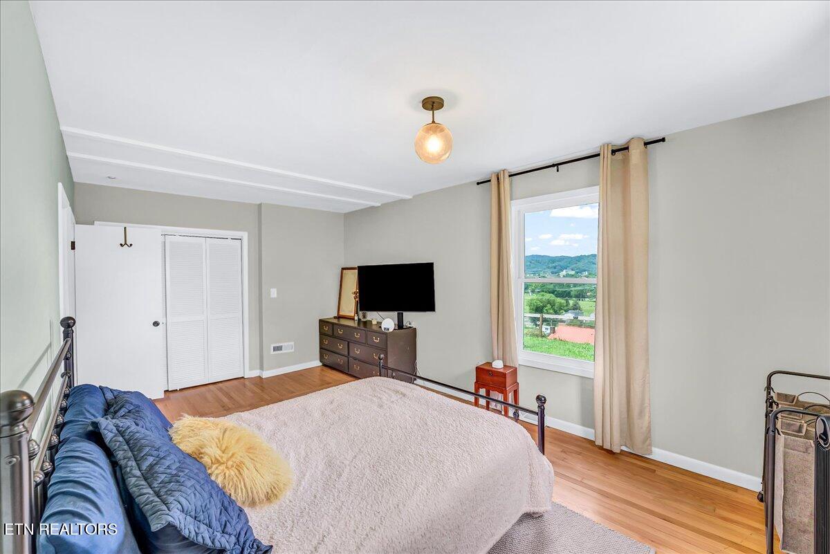 187 Oxford Circle Harrogate TN 37752