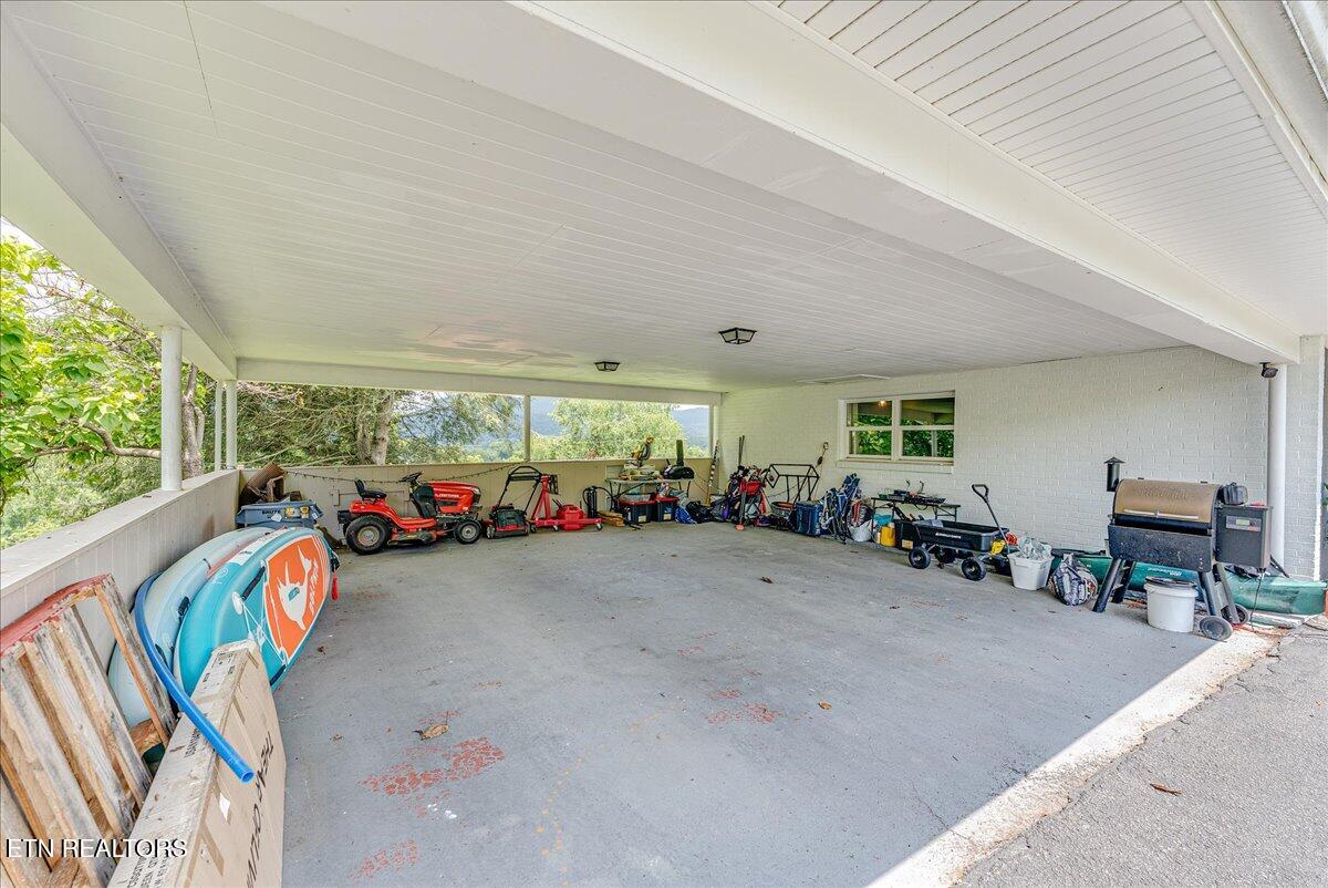 187 Oxford Circle Harrogate TN 37752