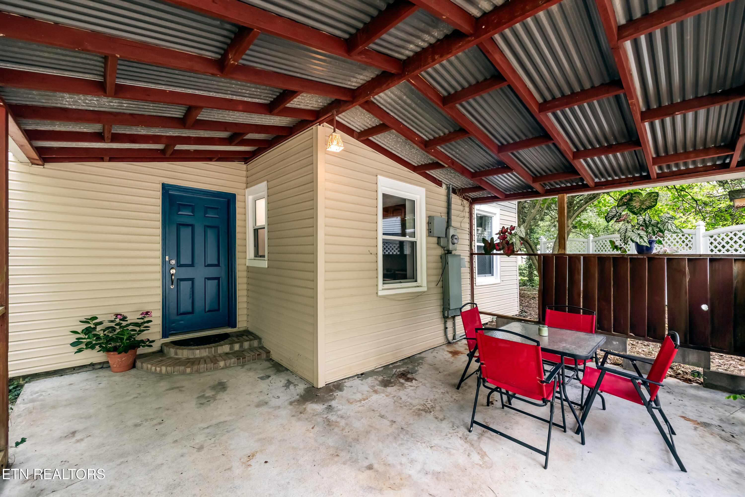 220 Oak Road Norris TN 37828