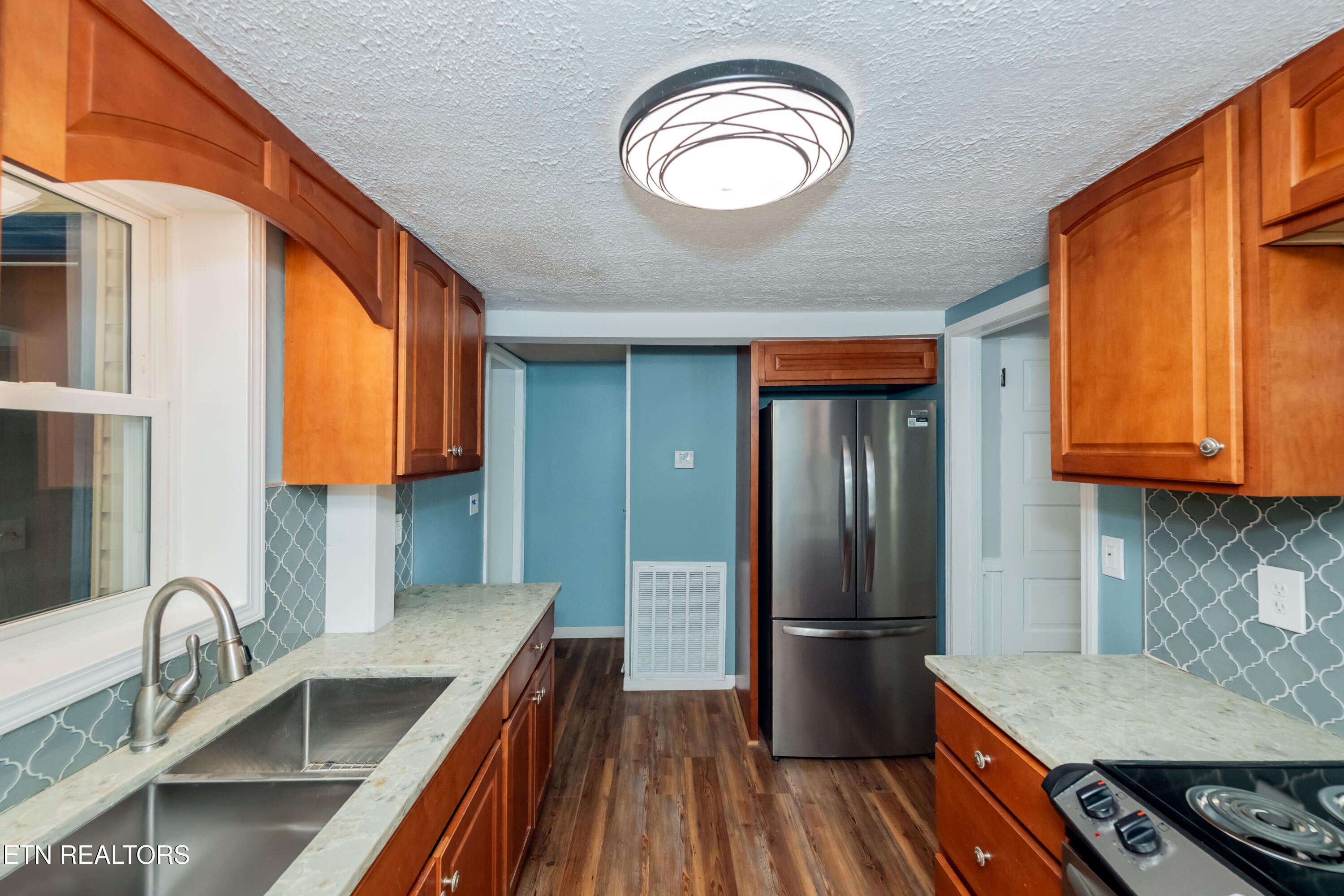 220 Oak Road Norris TN 37828