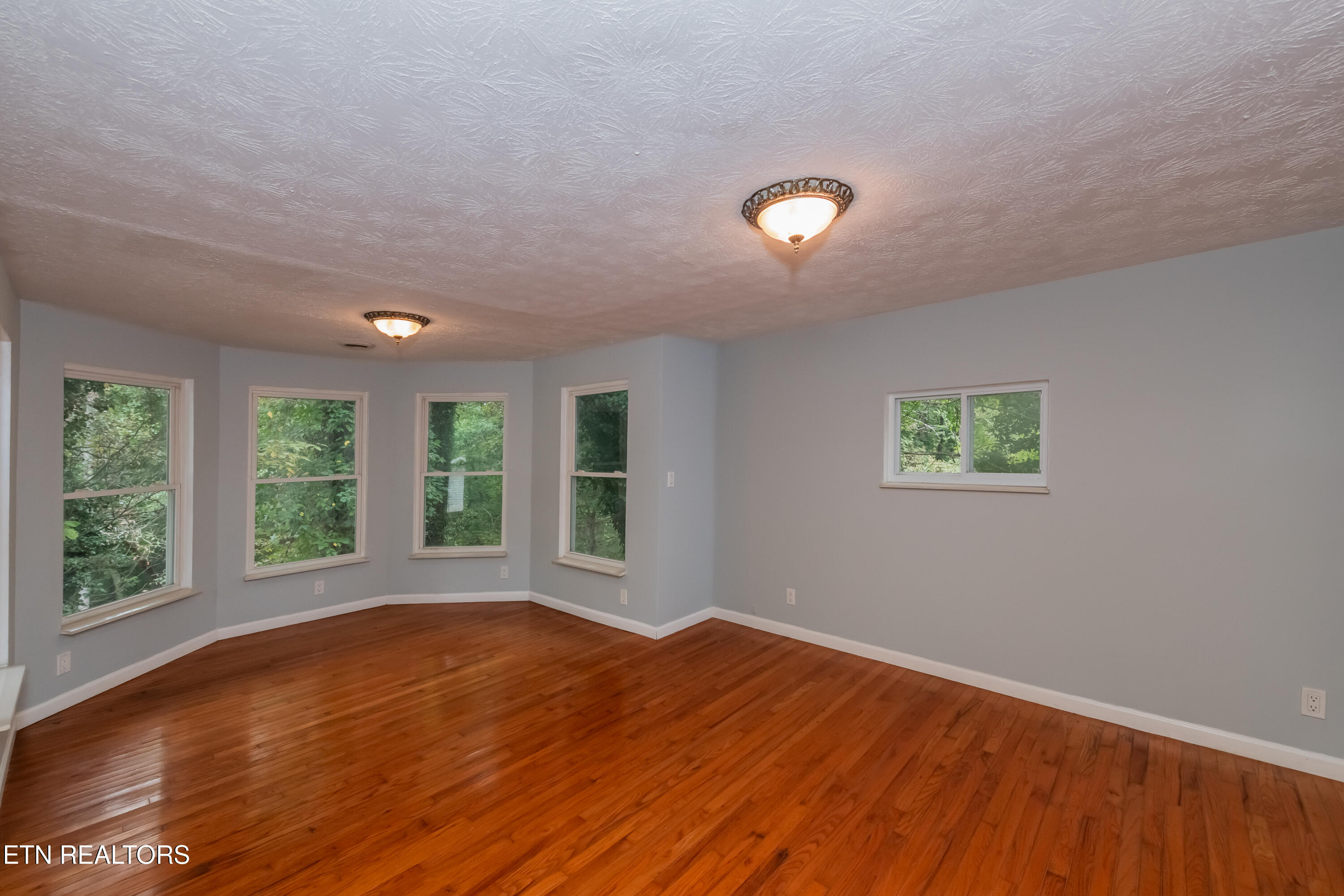 220 Oak Road Norris TN 37828