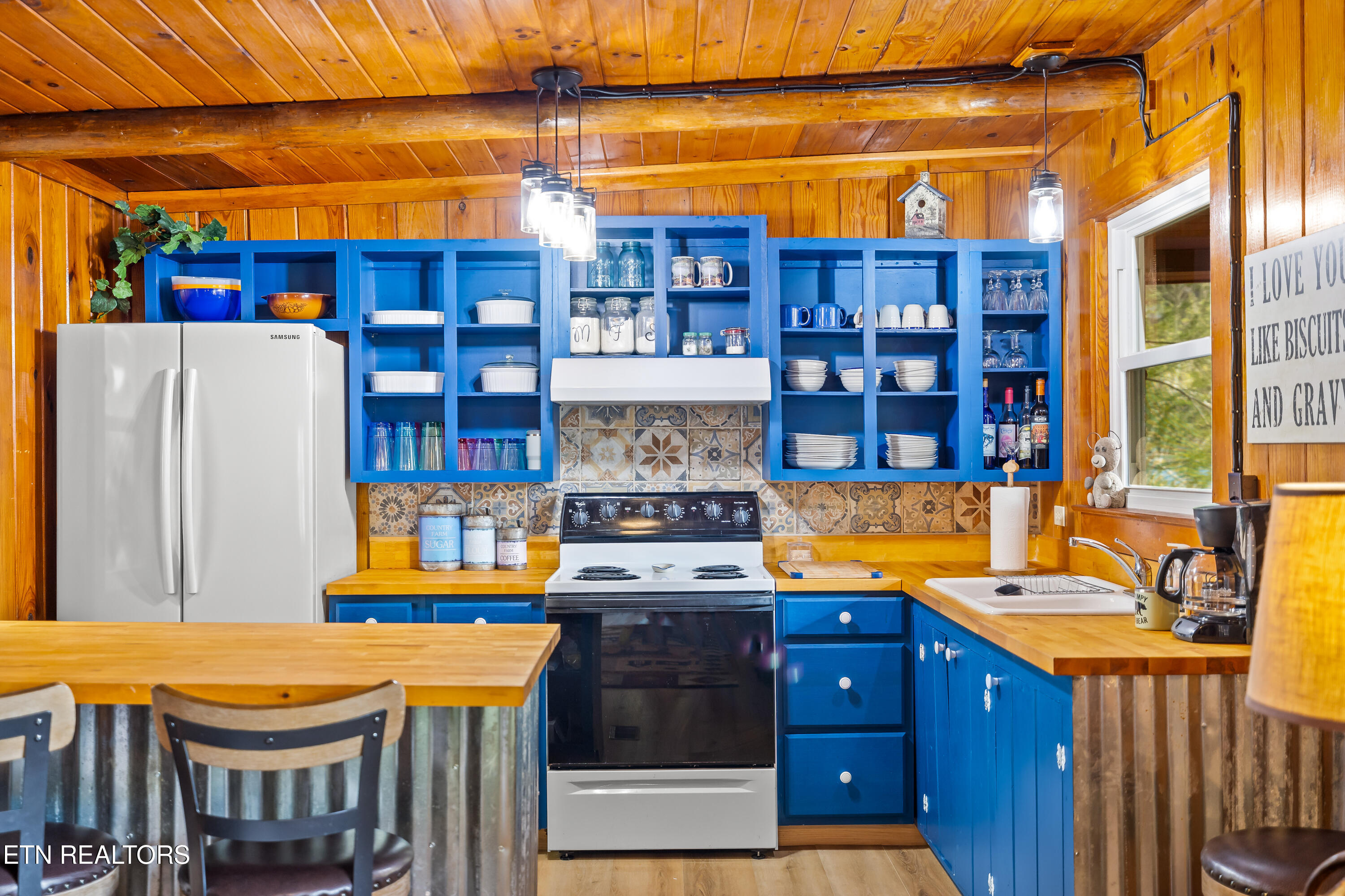 6851 Old Walland Highway Townsend TN 37882