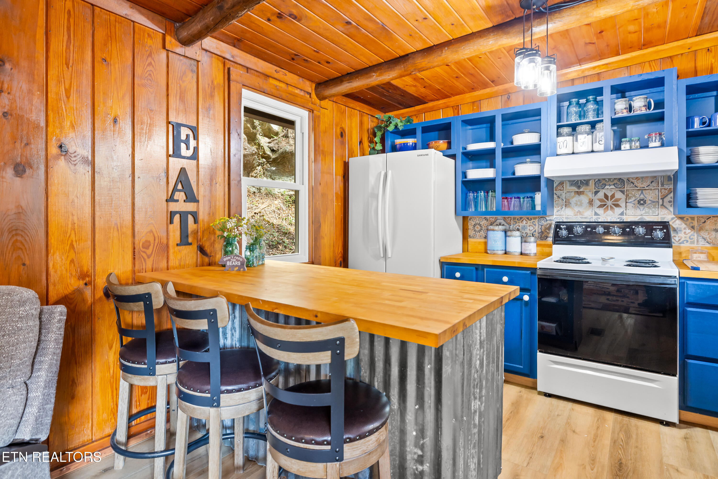 6851 Old Walland Highway Townsend TN 37882