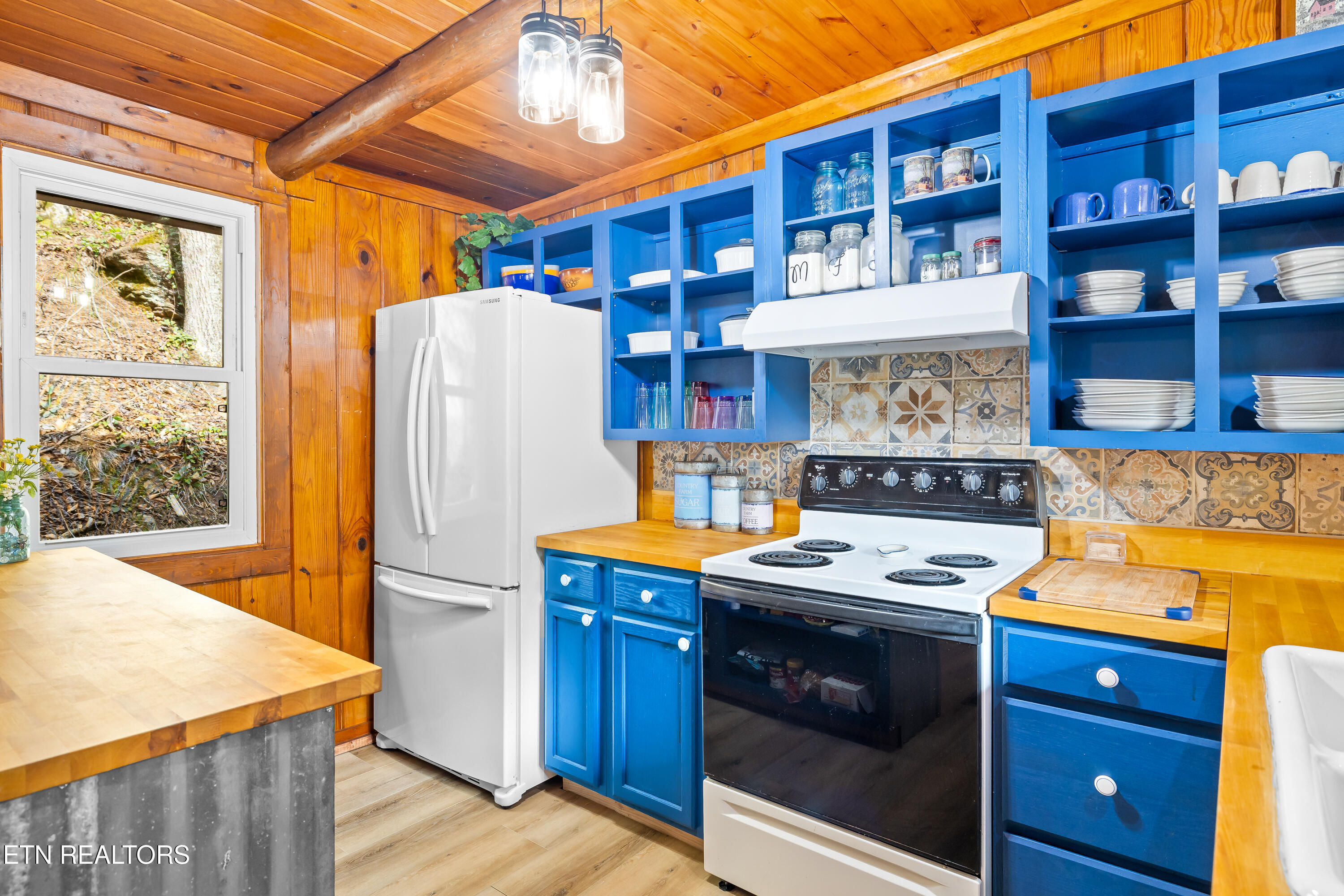 6851 Old Walland Highway Townsend TN 37882