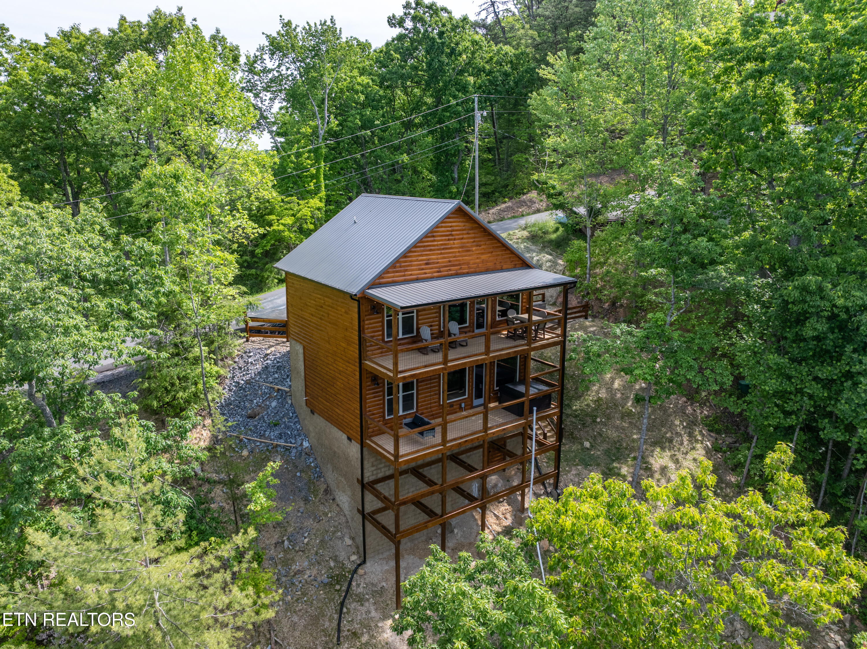 756 Ski View Lane Sevierville TN 37876