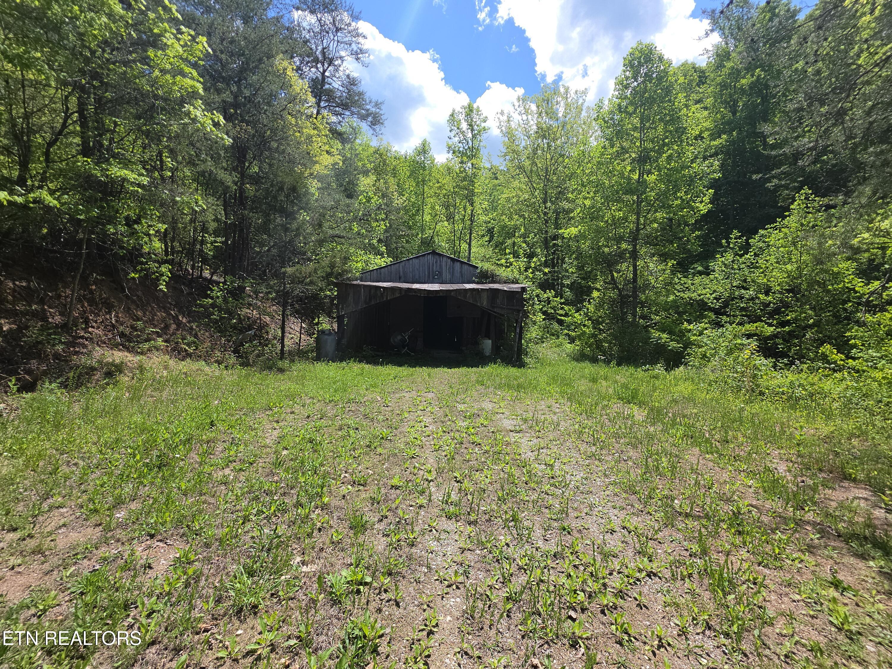 1220 Raven Hill Road Tazewell TN 37879