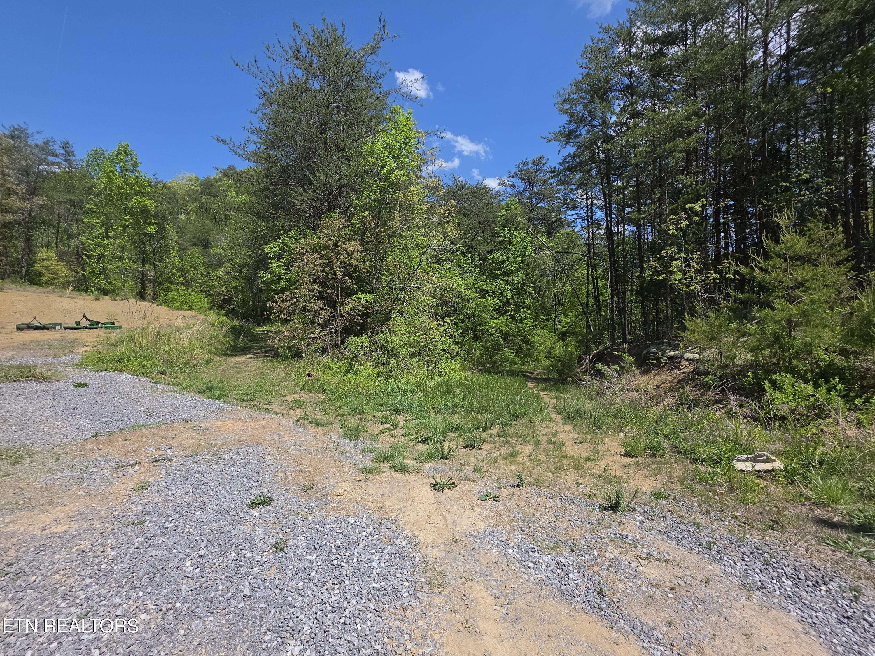 1220 Raven Hill Road Tazewell TN 37879