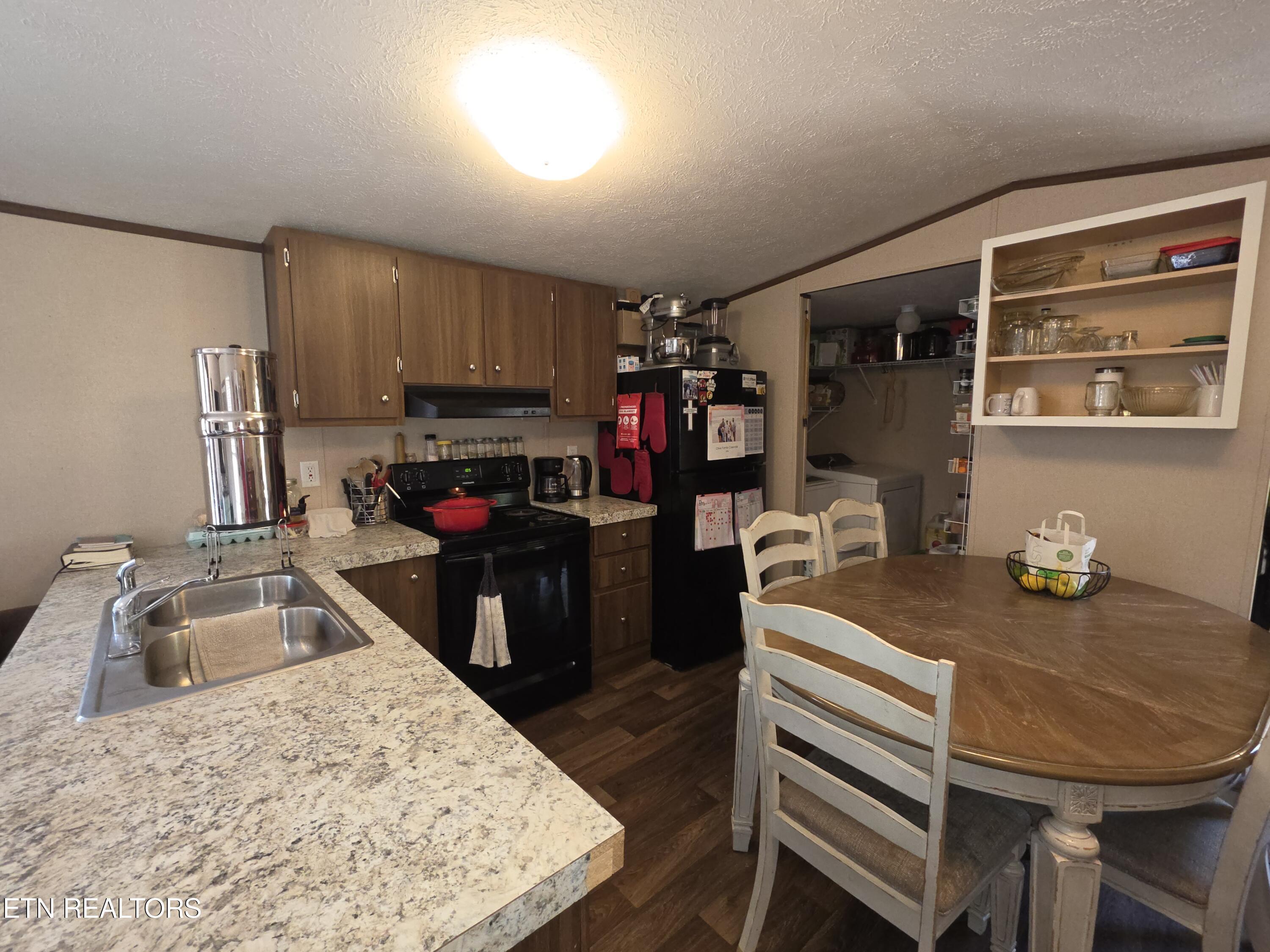 1220 Raven Hill Road Tazewell TN 37879