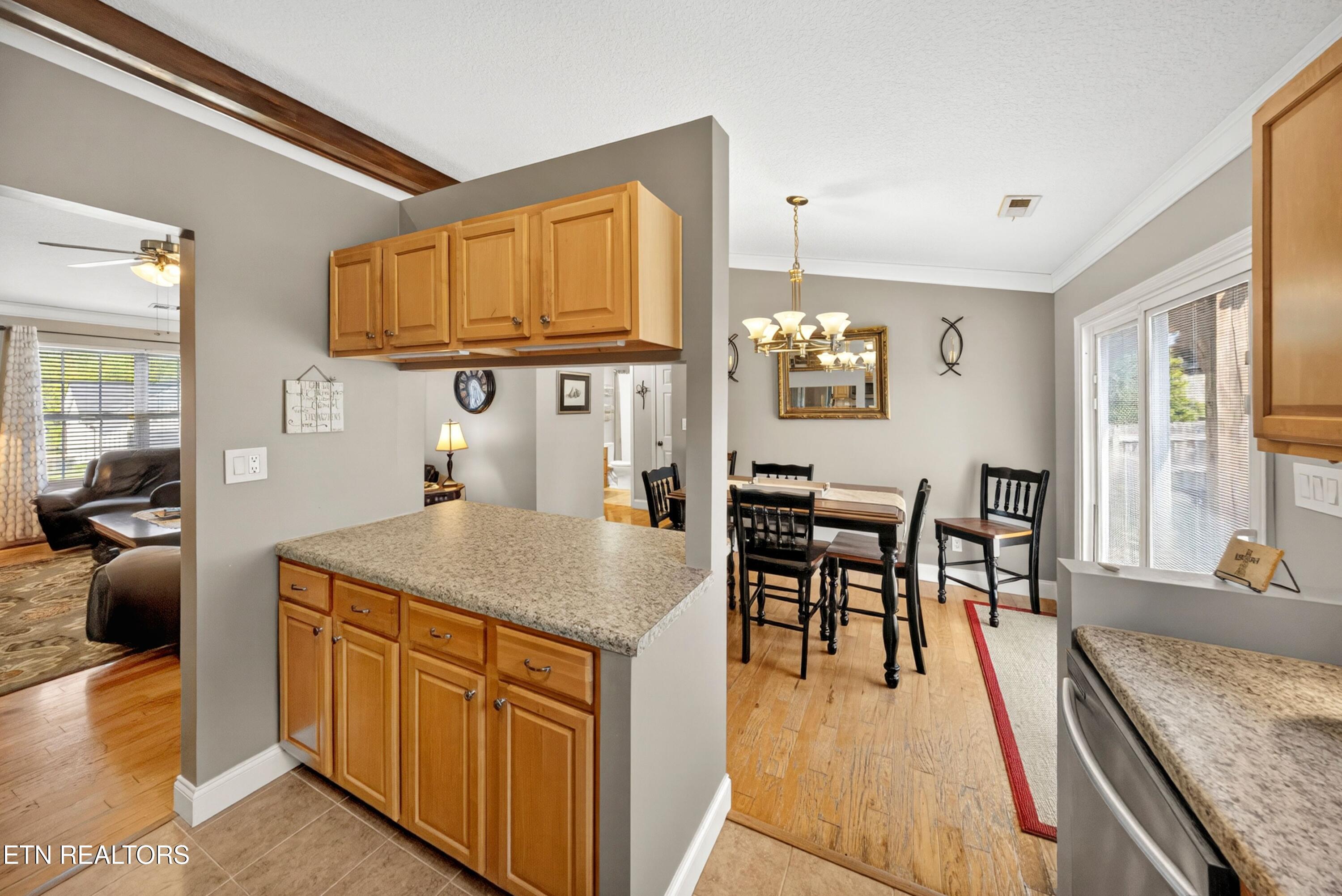 7527 Silveredge Road Knoxville TN 37918