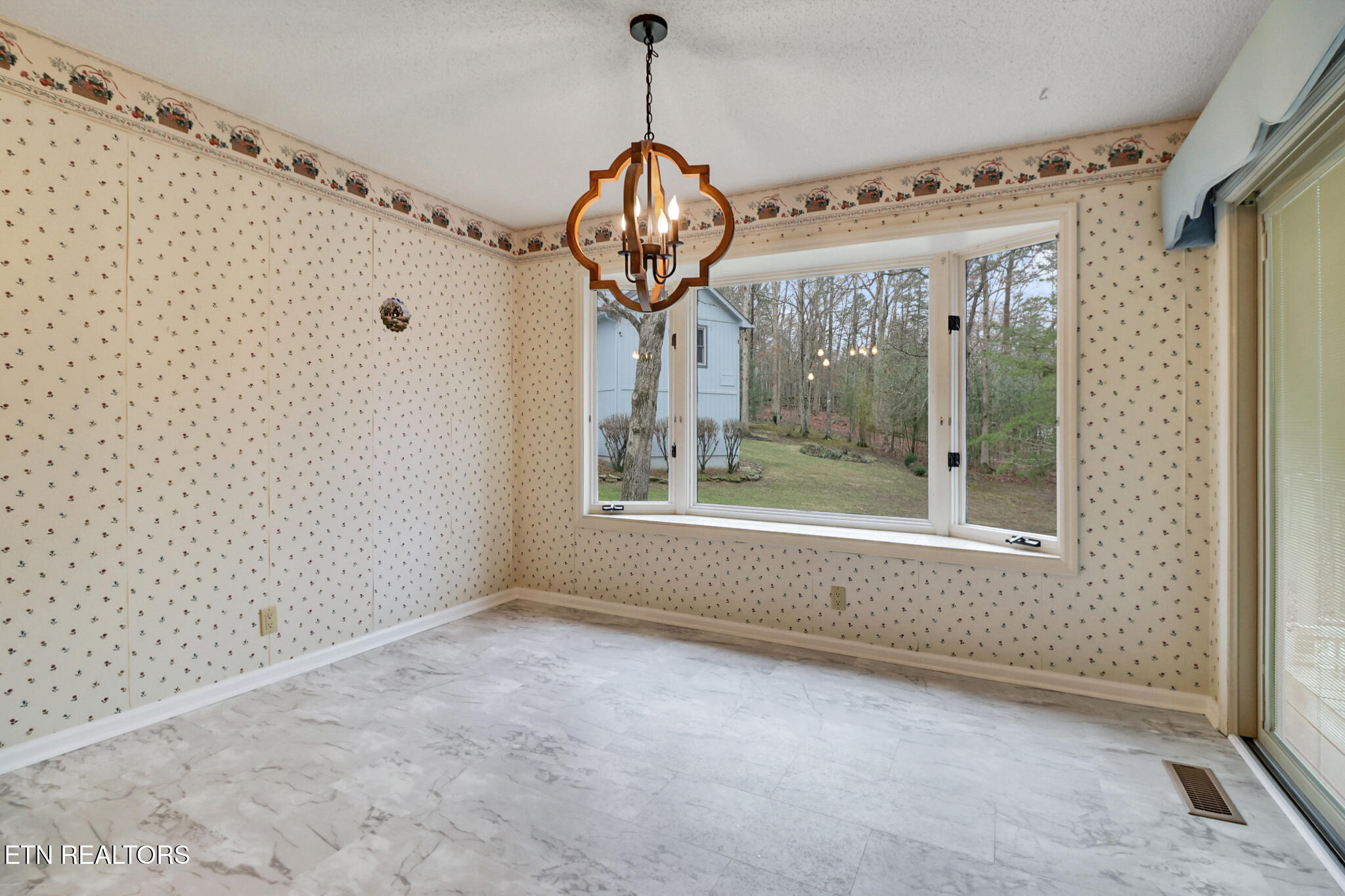 46 Heather Glen Circle Crossville TN 38558