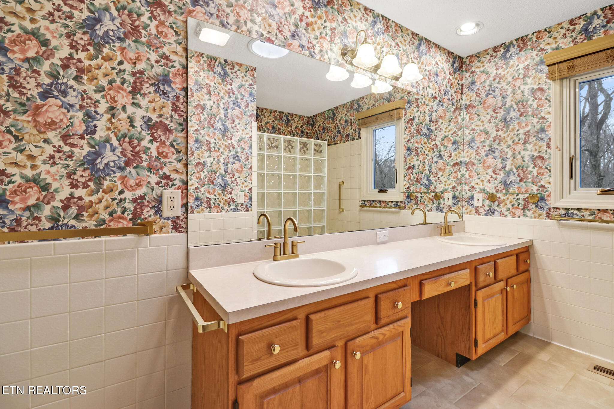 46 Heather Glen Circle Crossville TN 38558