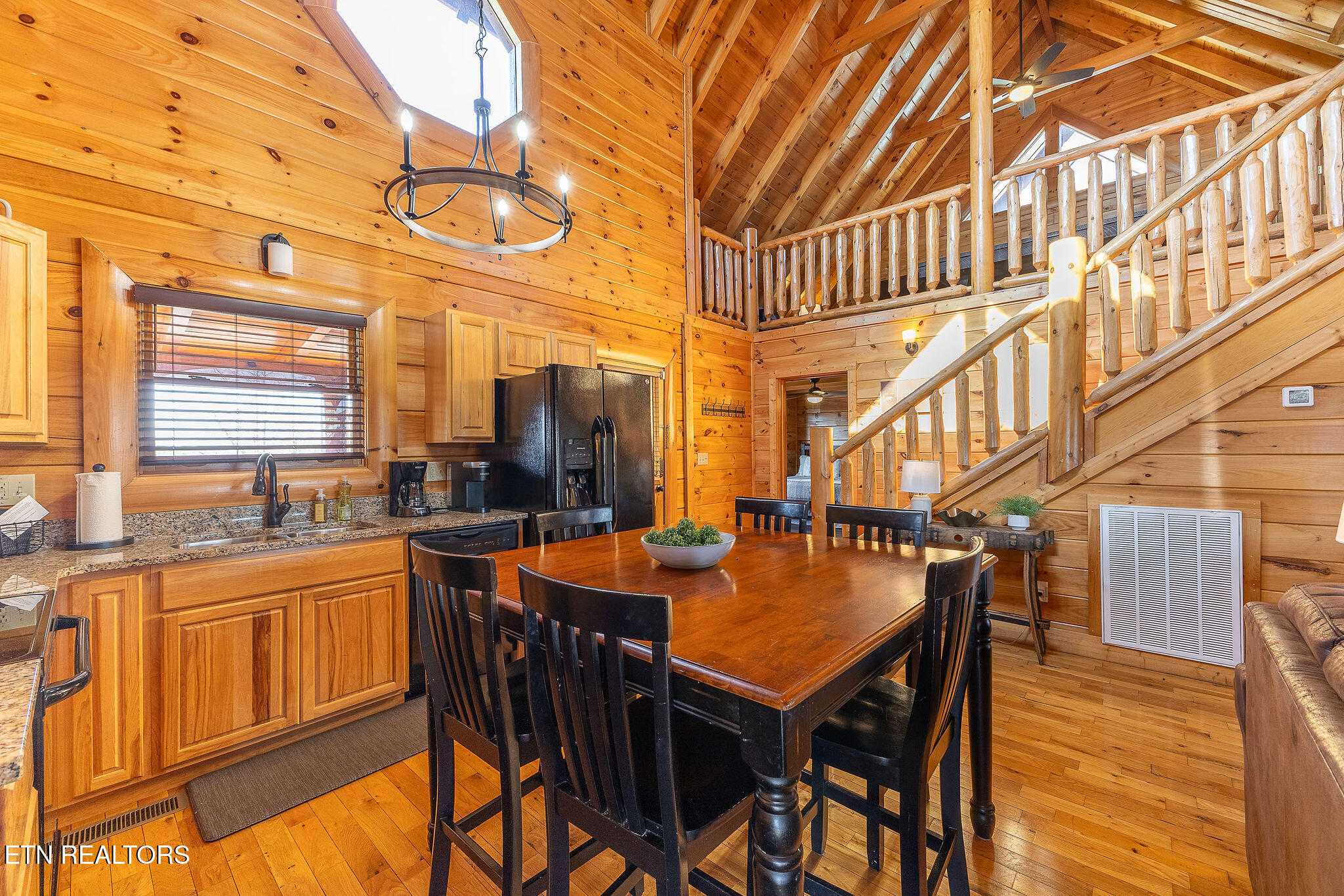 2004 Cougar Crossing Way Sevierville TN 37876