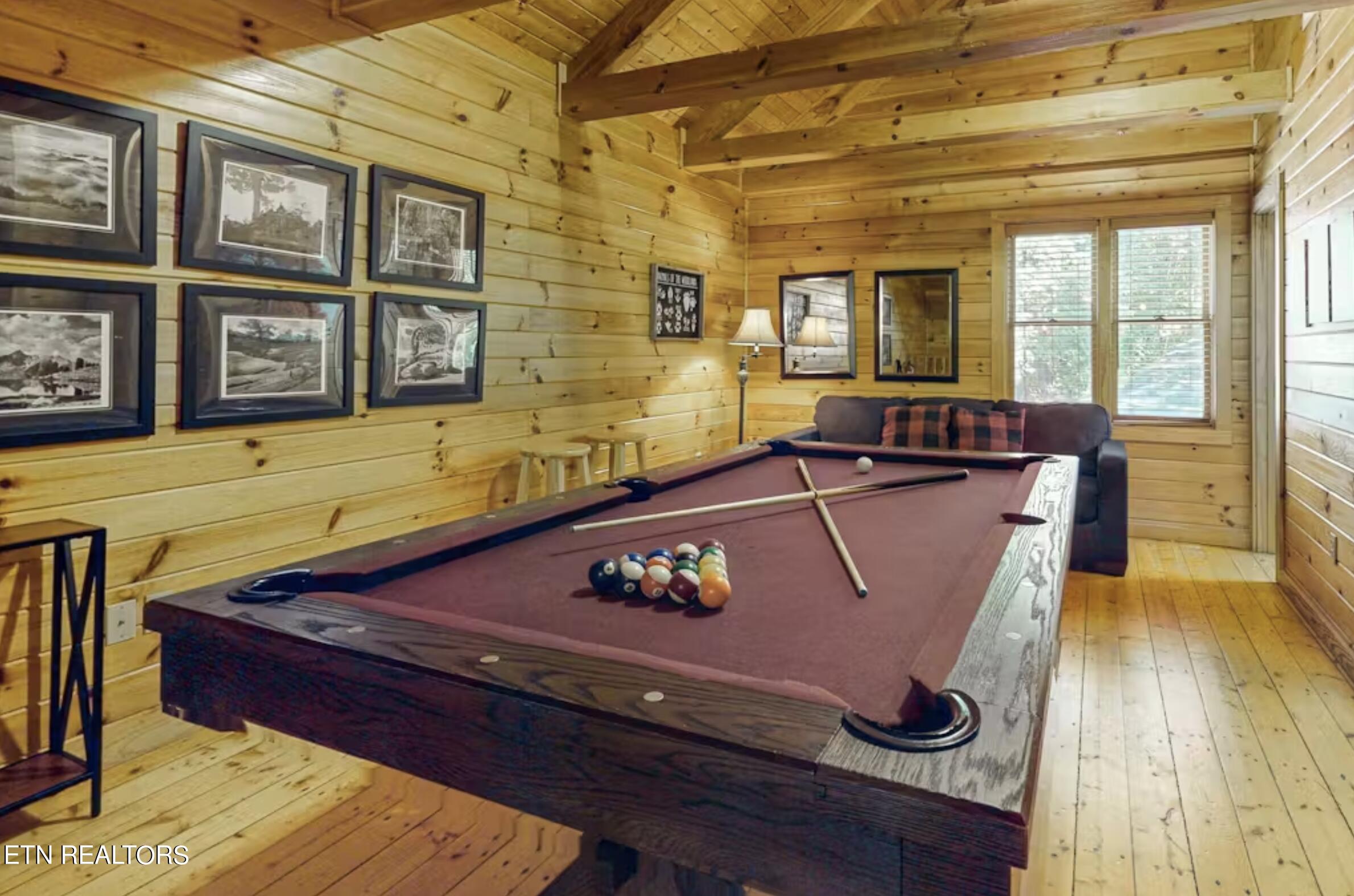 606 Thatta Way Gatlinburg TN 37738