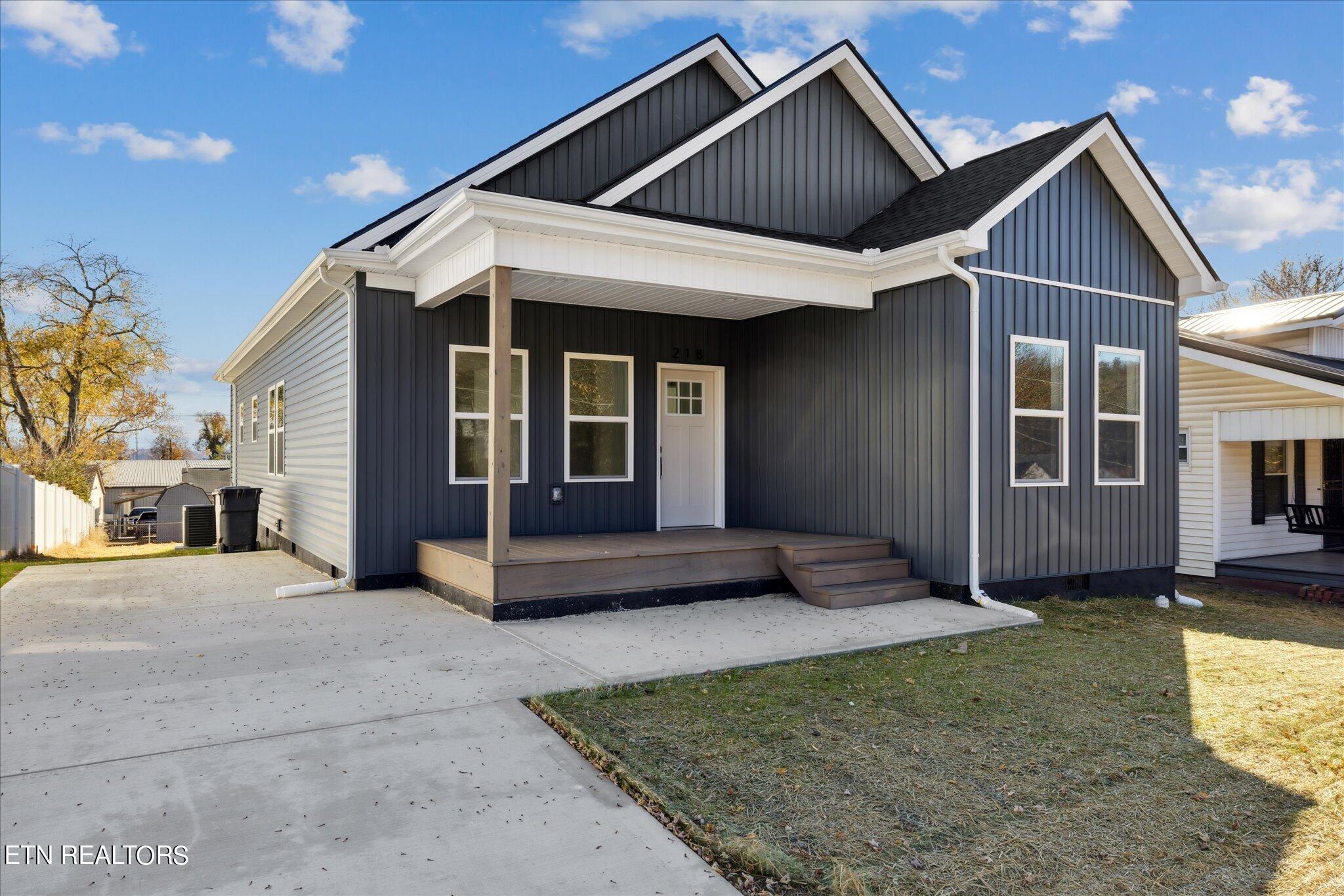 218 Atlantic Avenue Knoxville TN 37917
