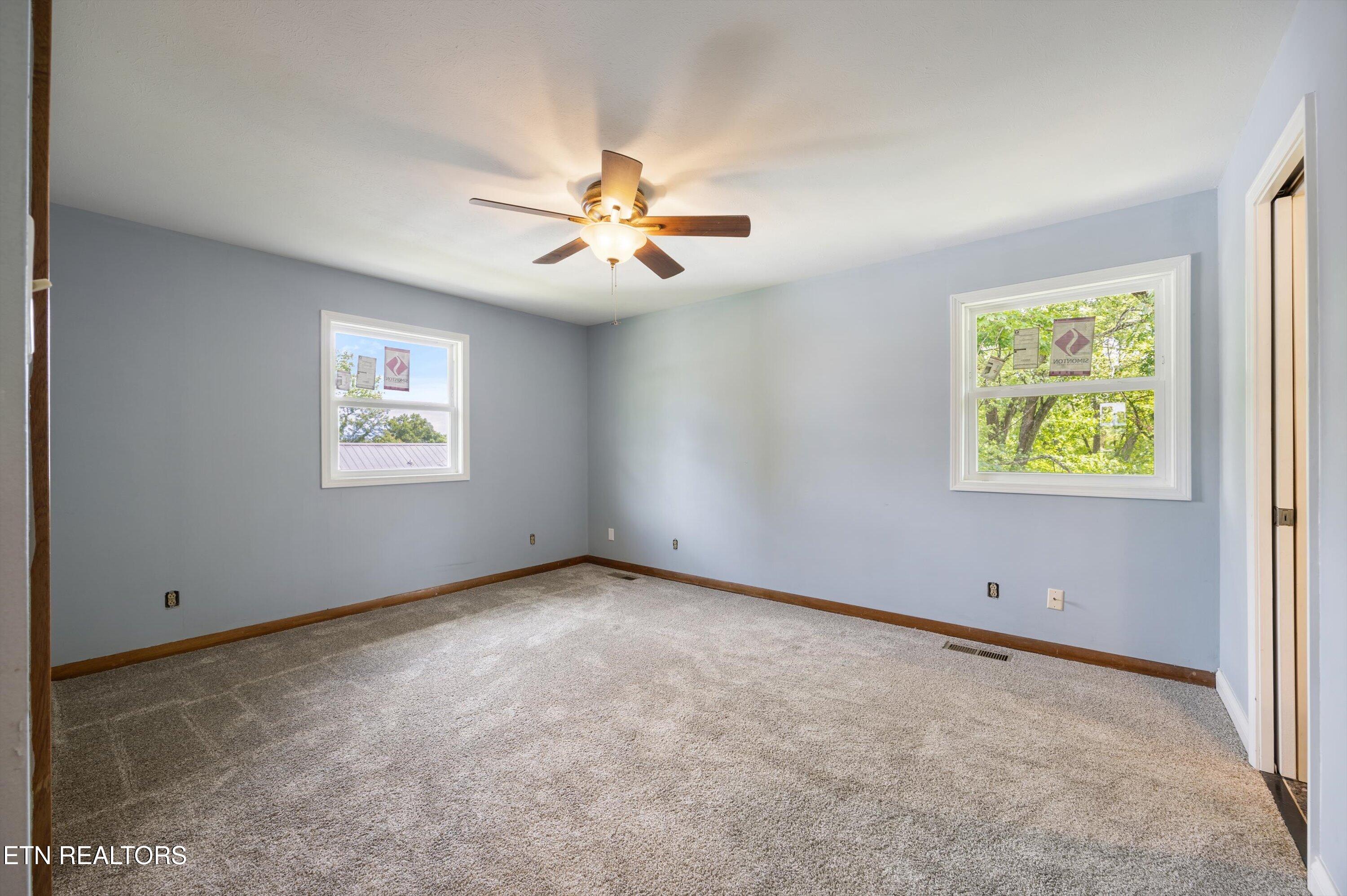 121 Washburn Circle Oak Ridge TN 37830