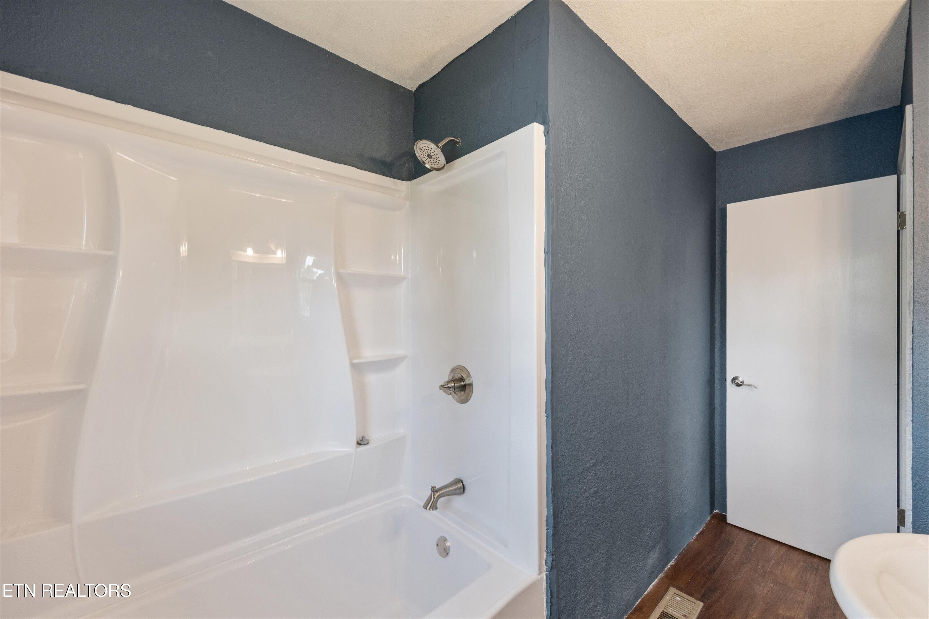 121 Washburn Circle Oak Ridge TN 37830