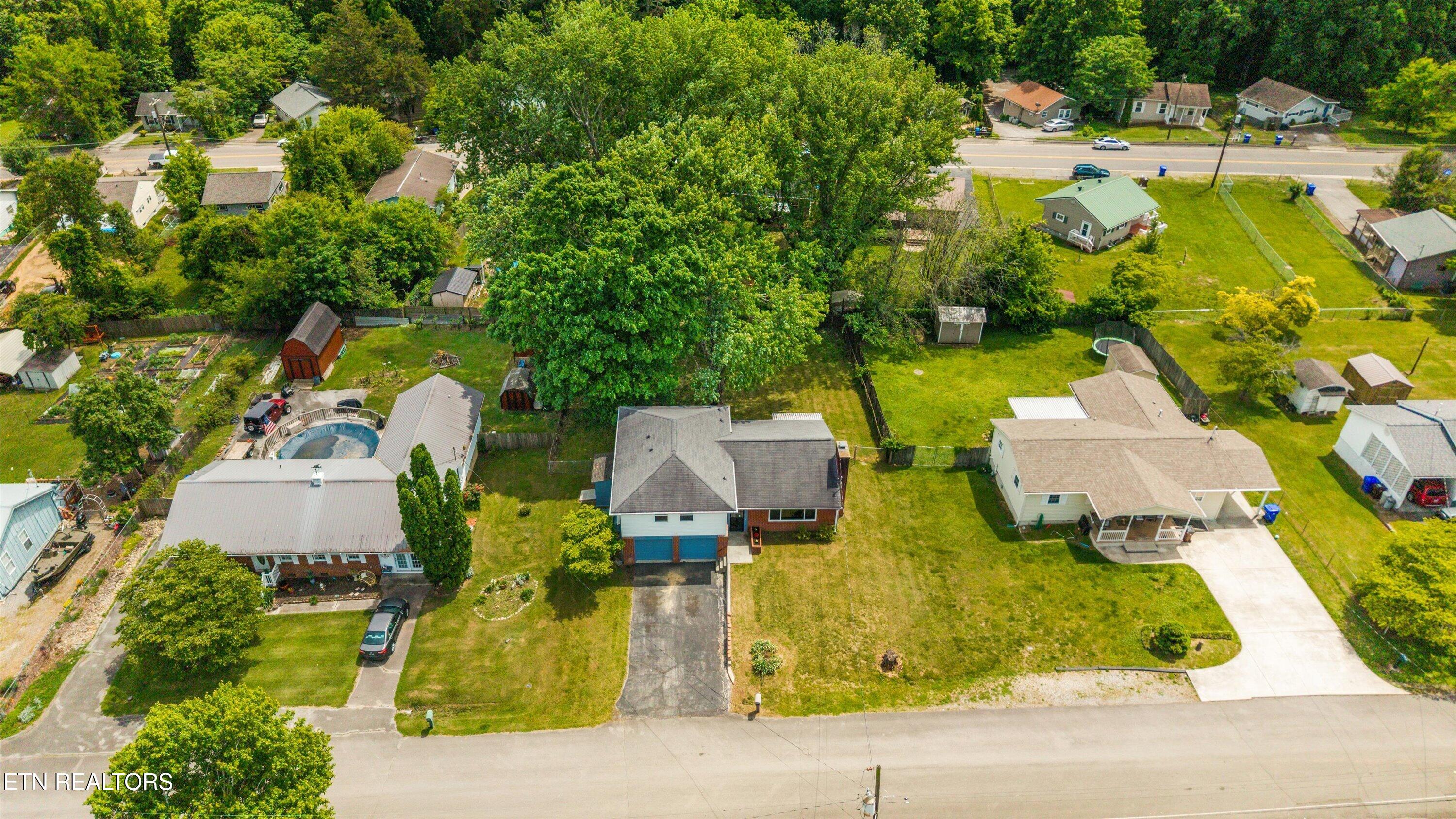 121 Washburn Circle Oak Ridge TN 37830