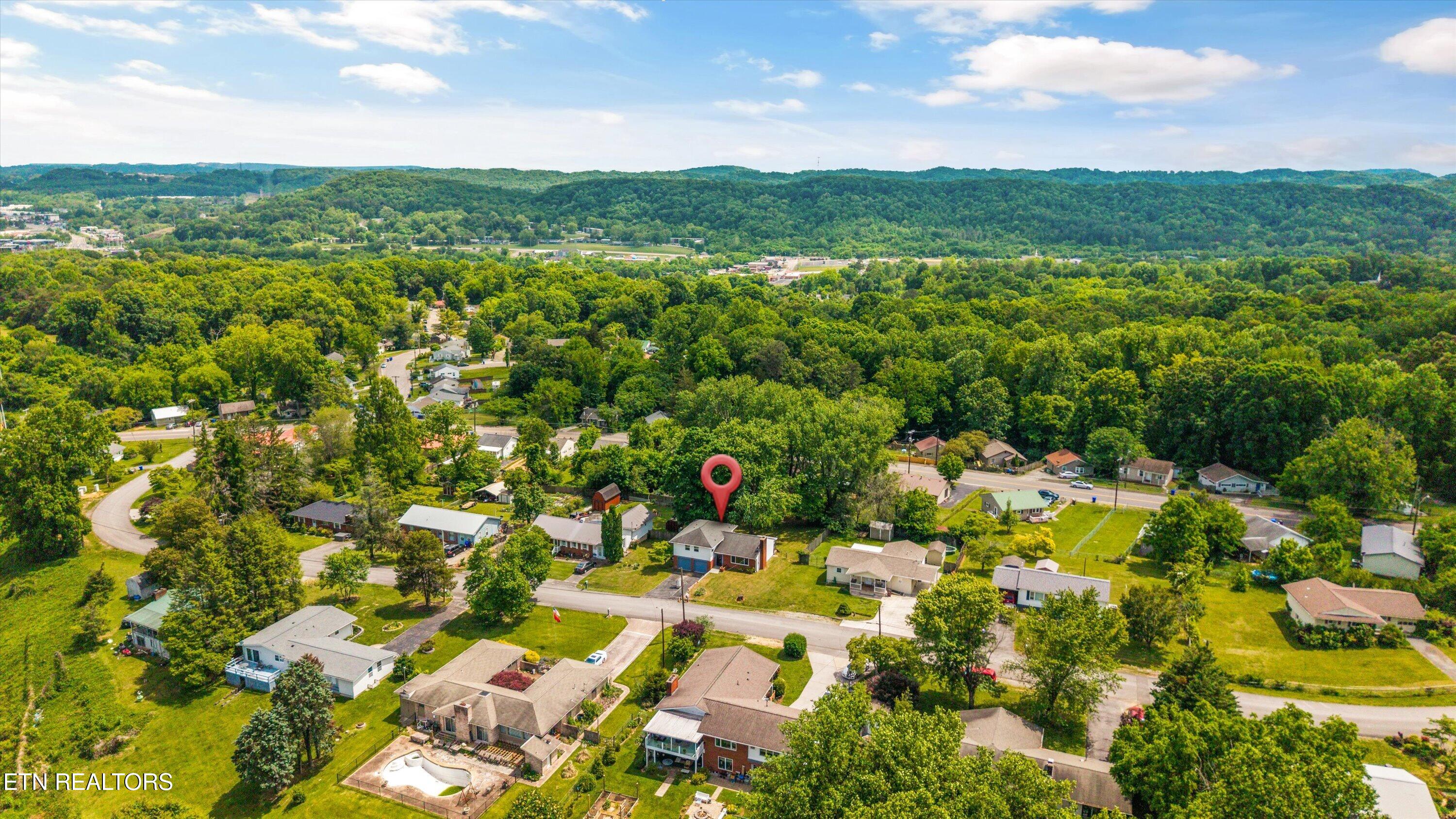 121 Washburn Circle Oak Ridge TN 37830