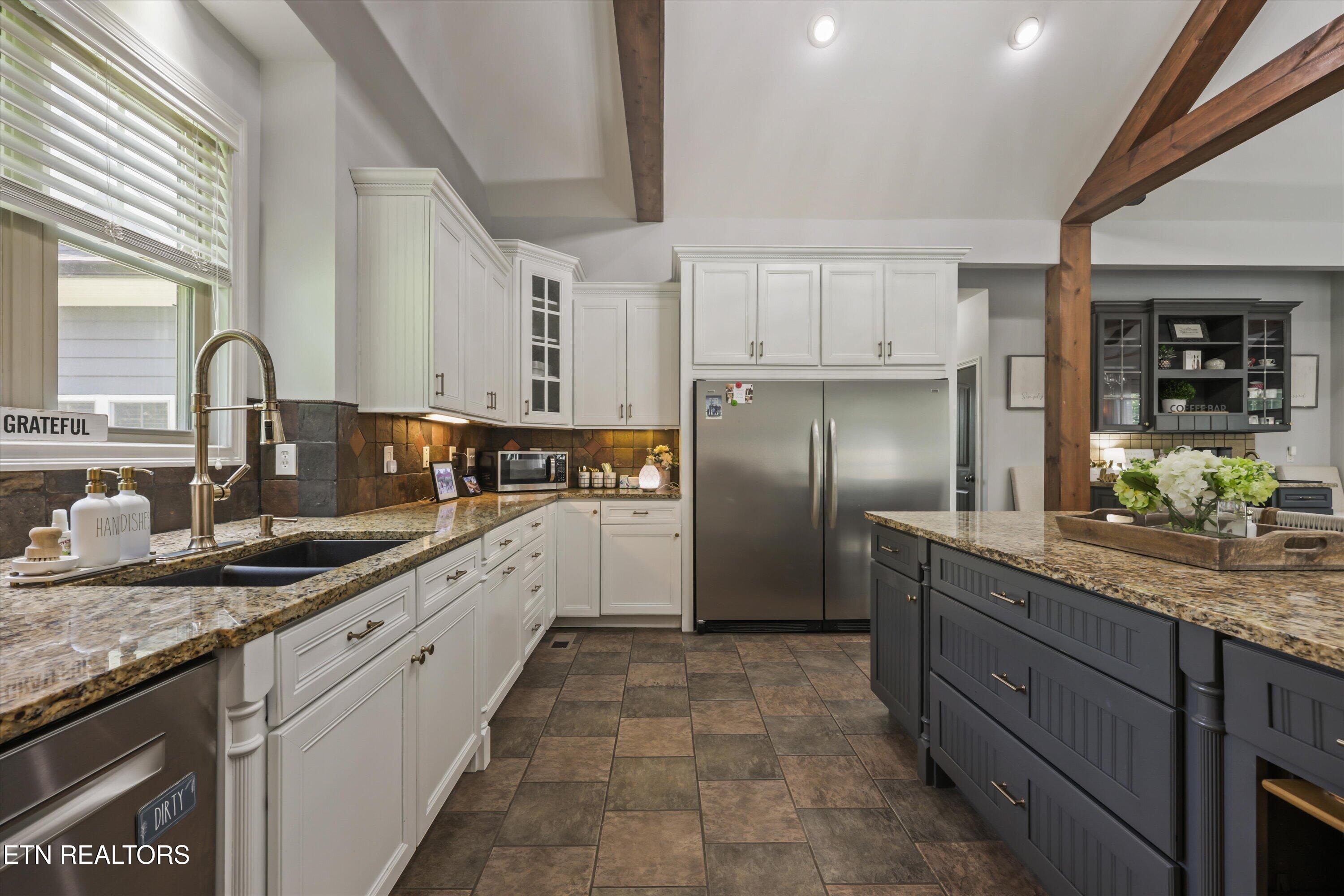 7876 Hines Valley Road Lenoir City TN 37771