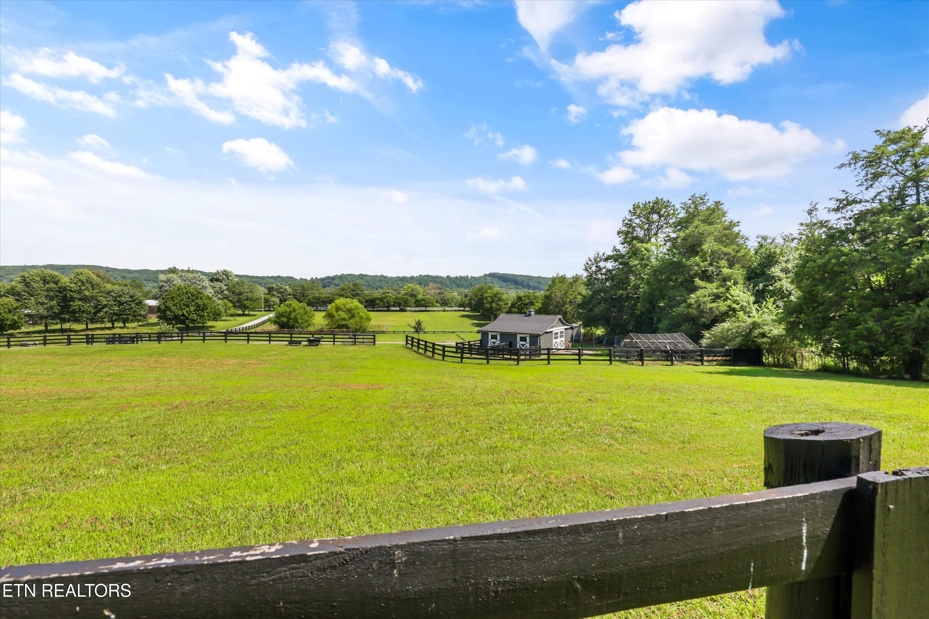 7876 Hines Valley Road Lenoir City TN 37771