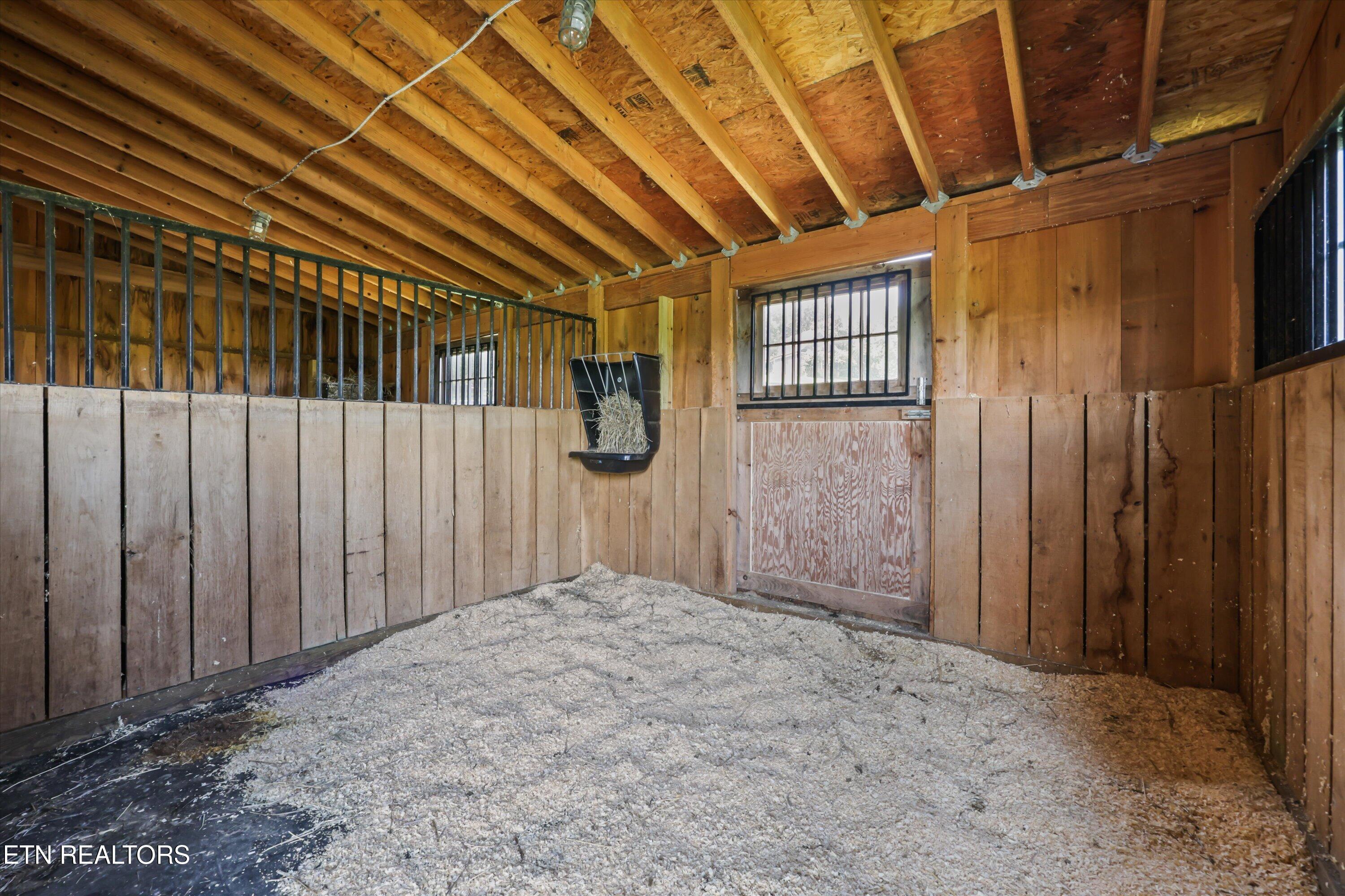 7876 Hines Valley Road Lenoir City TN 37771