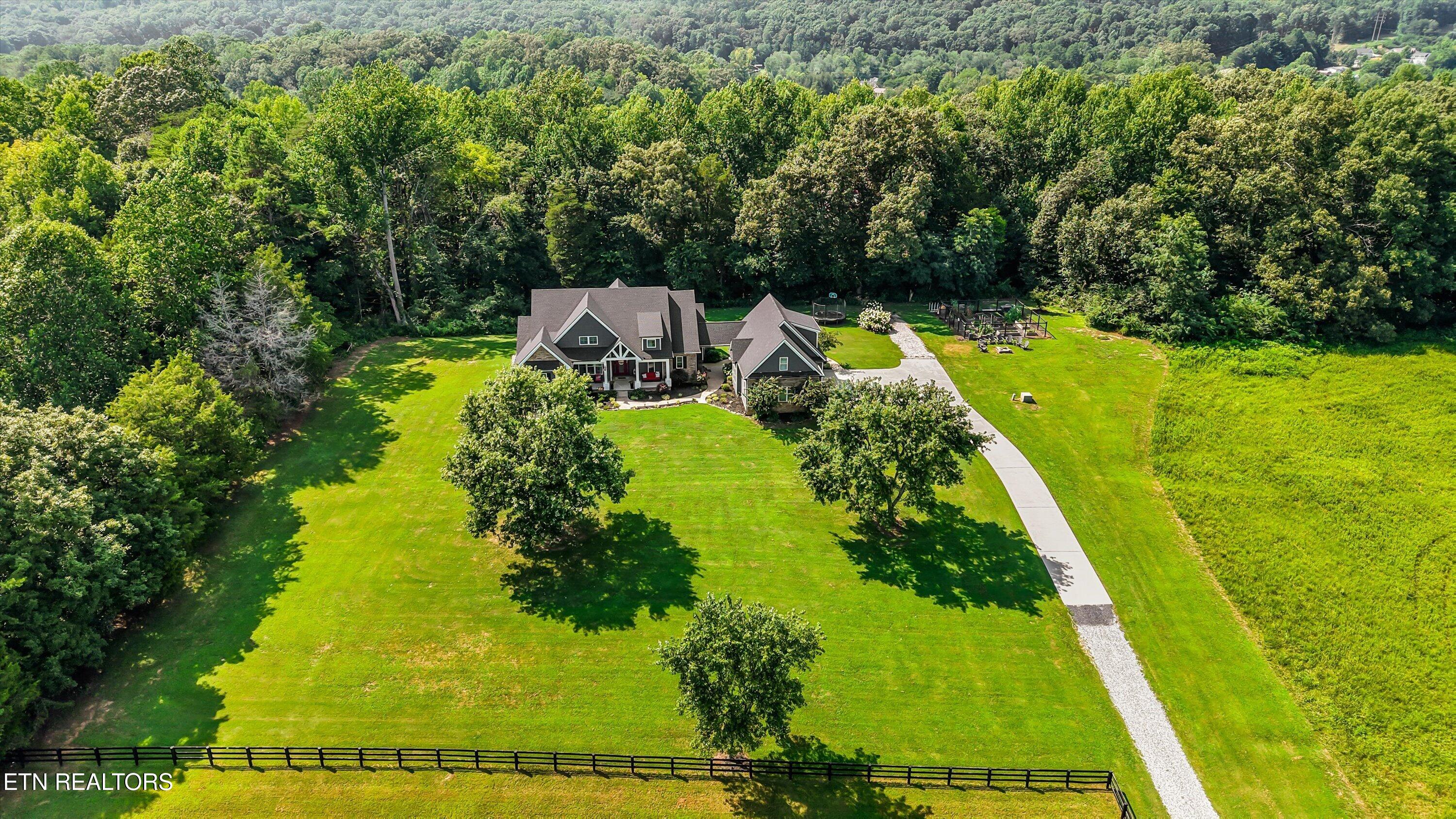 7876 Hines Valley Road Lenoir City TN 37771