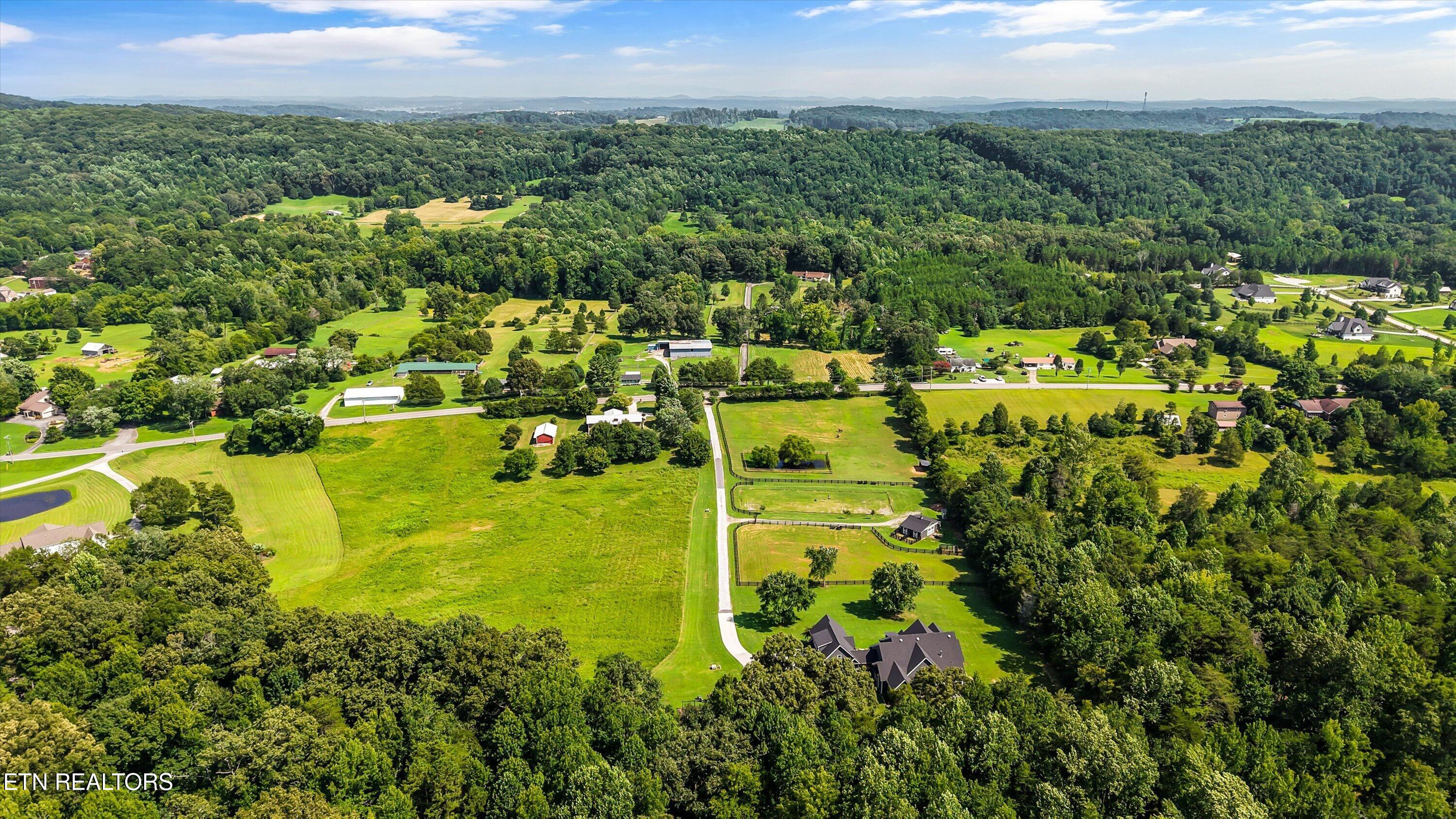 7876 Hines Valley Road Lenoir City TN 37771