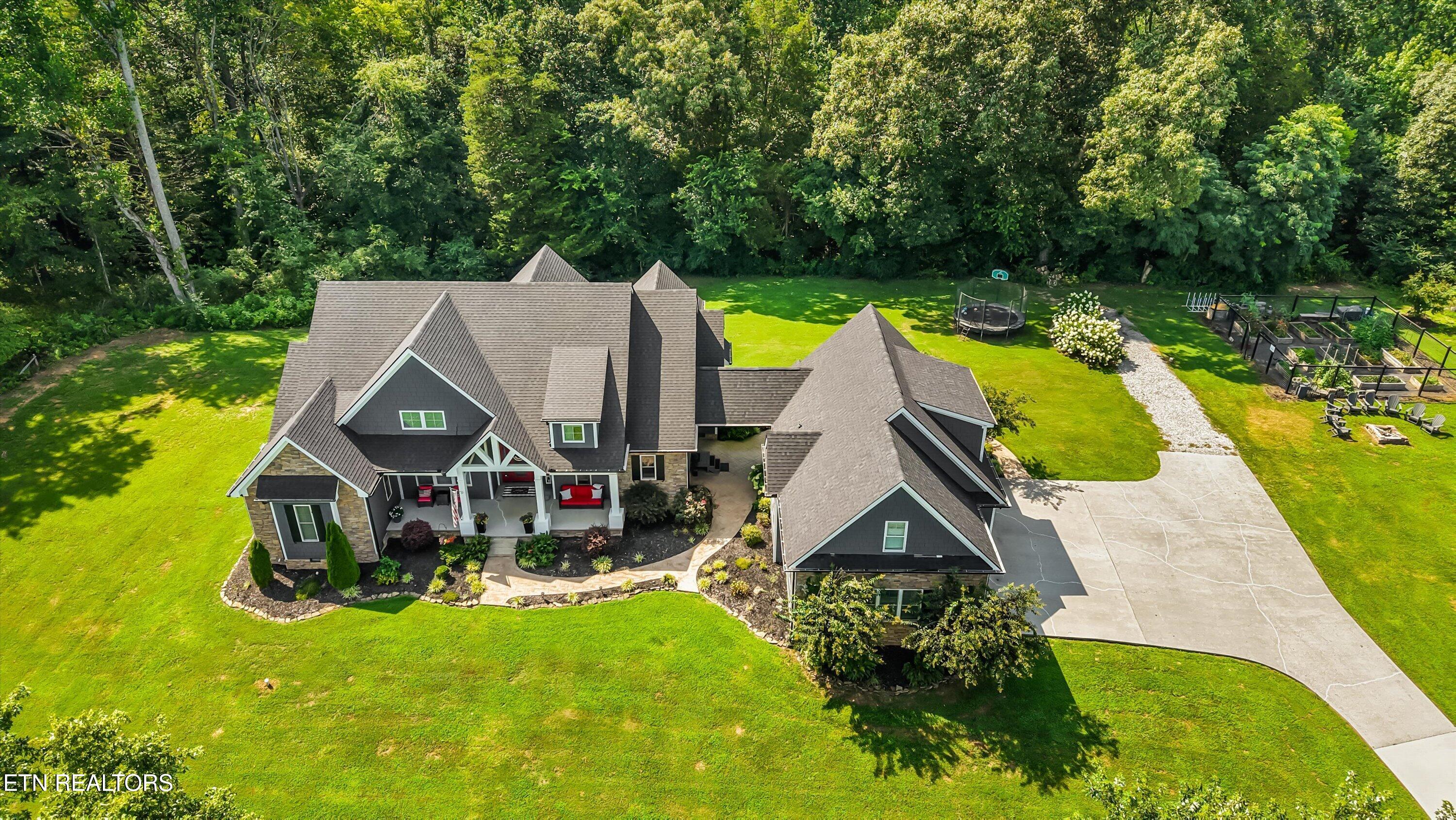 7876 Hines Valley Road Lenoir City TN 37771