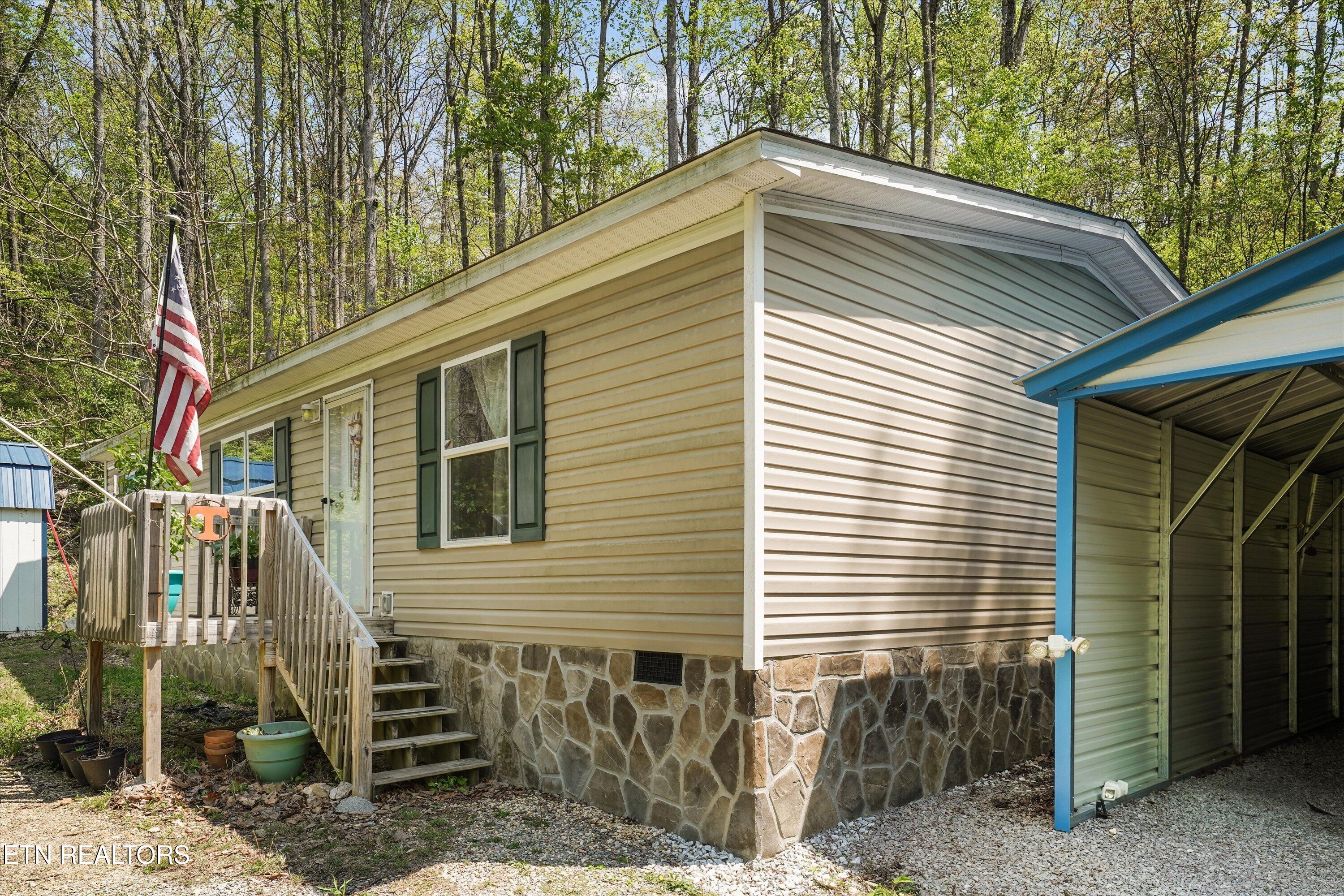 8360 Brickyard Road Powell TN 37849