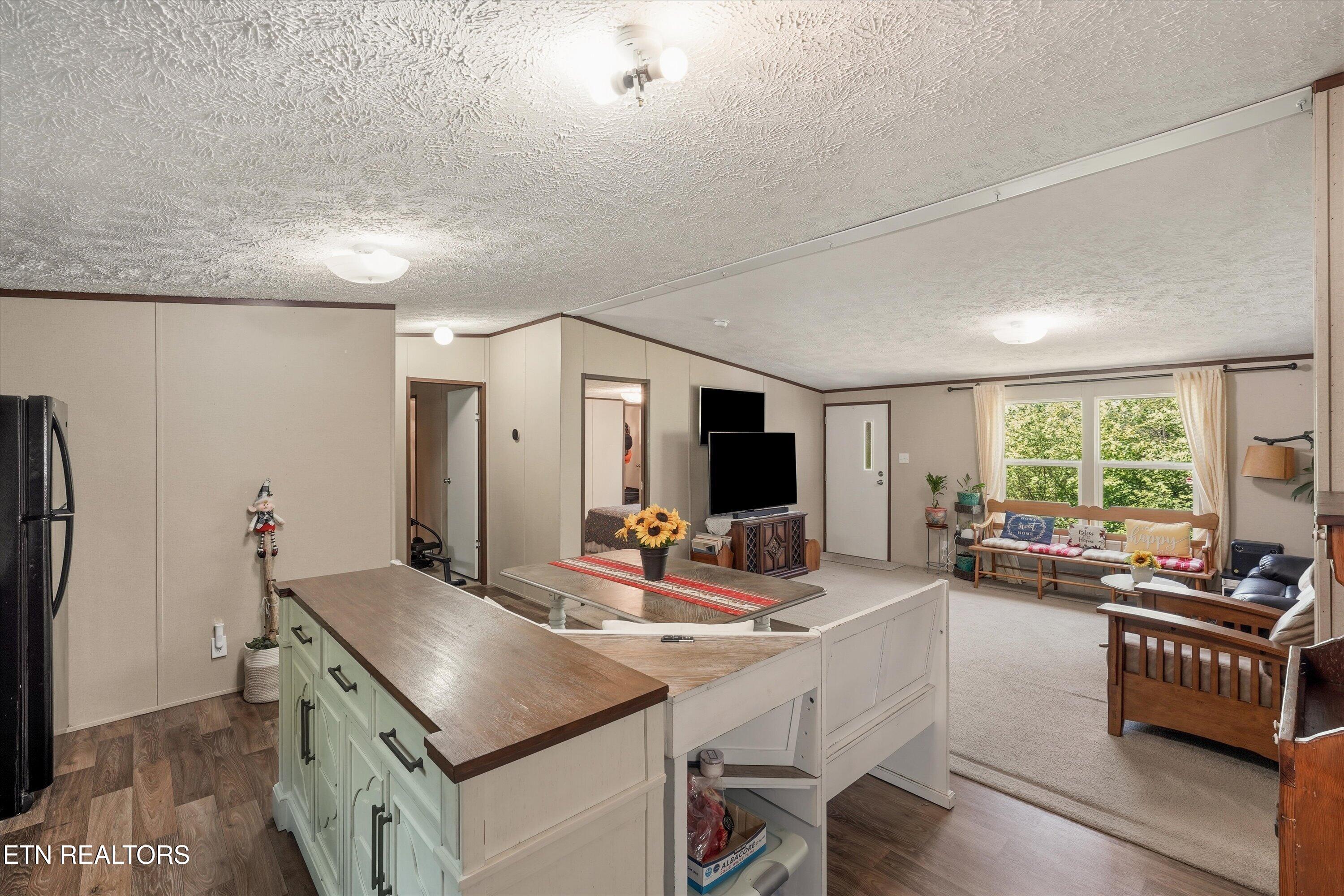 8360 Brickyard Road Powell TN 37849