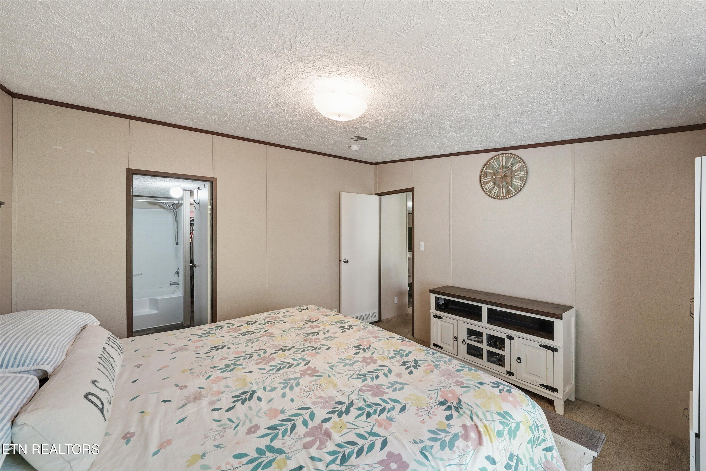 8360 Brickyard Road Powell TN 37849