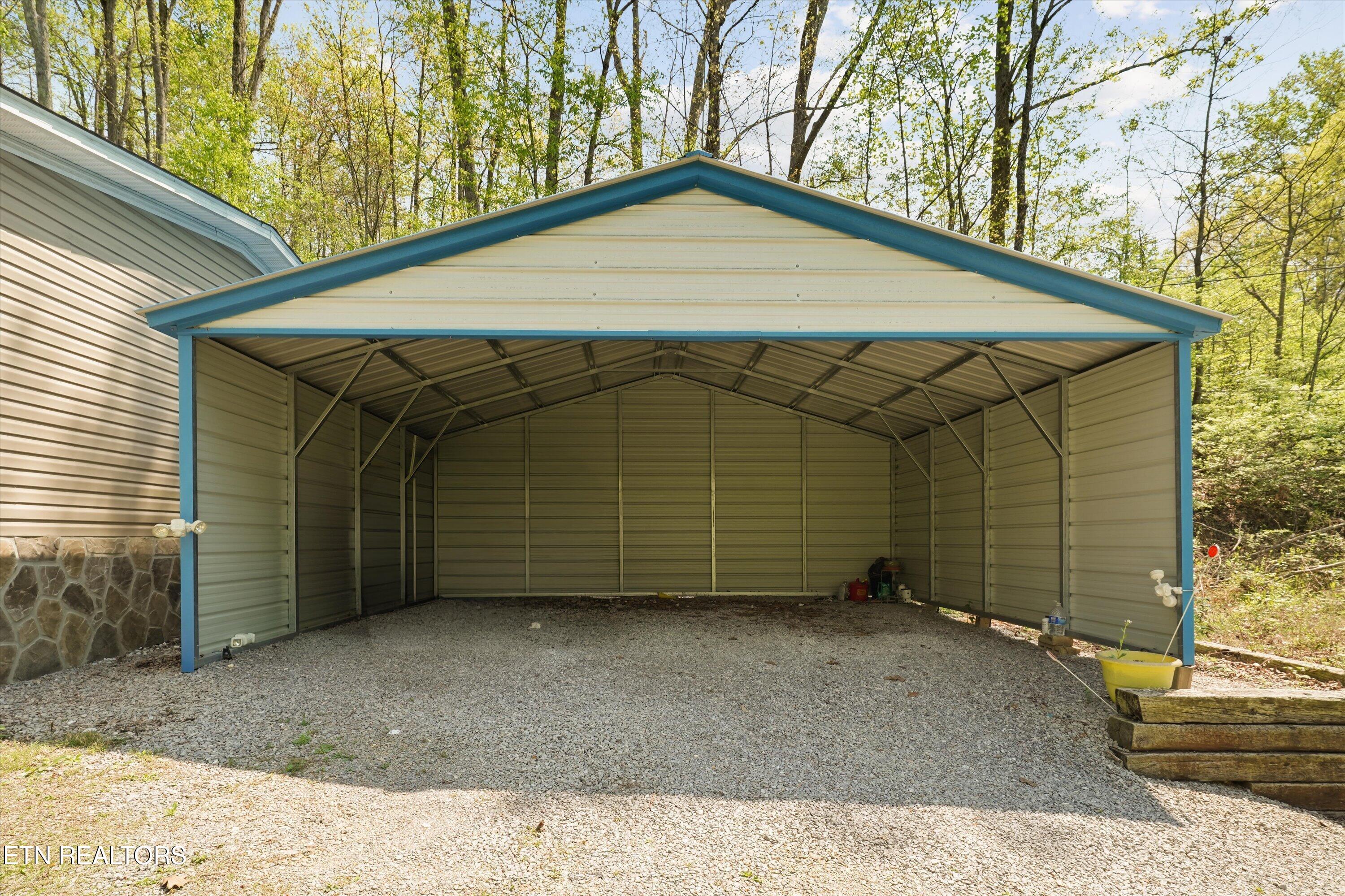 8360 Brickyard Road Powell TN 37849