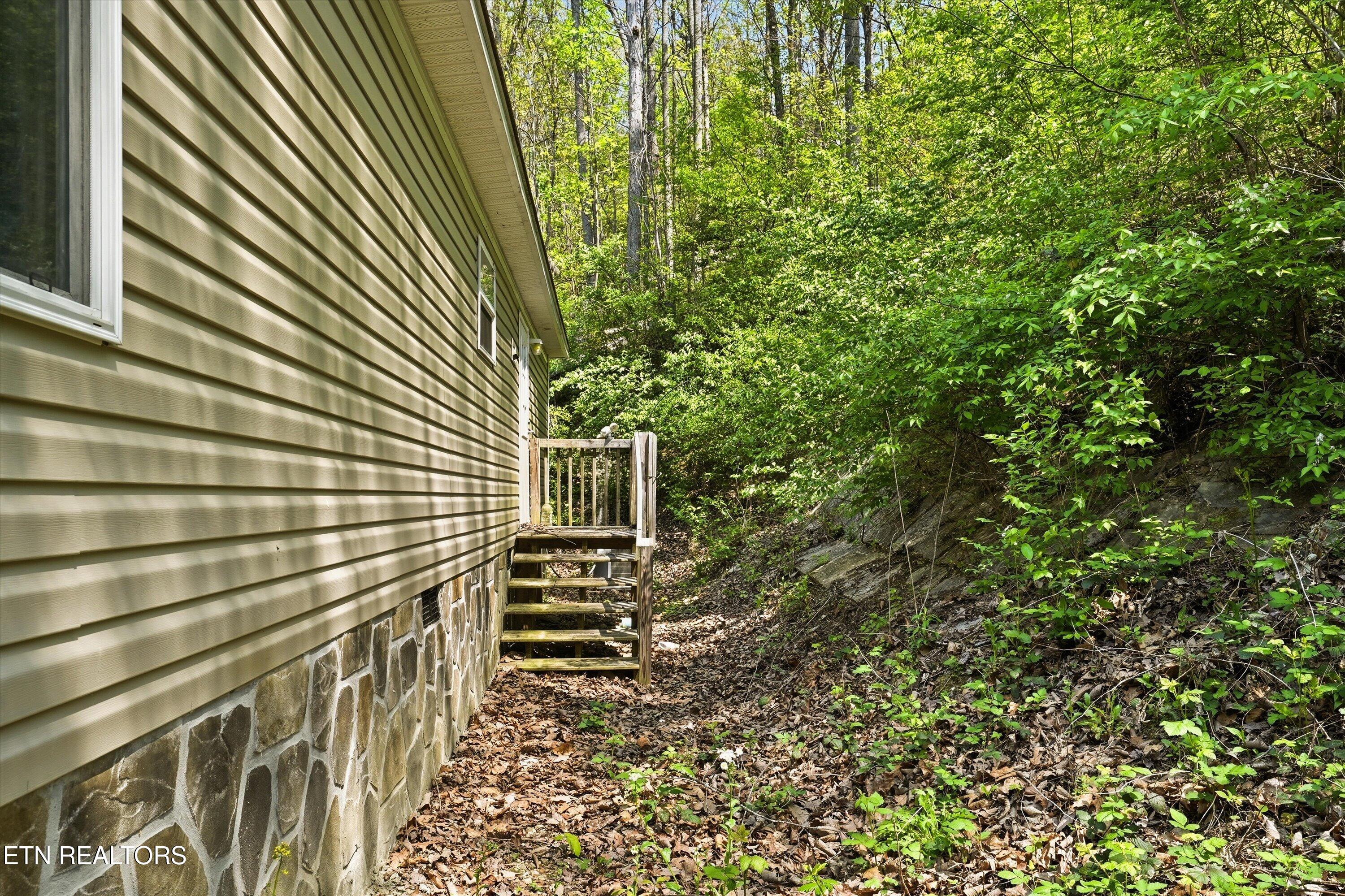 8360 Brickyard Road Powell TN 37849