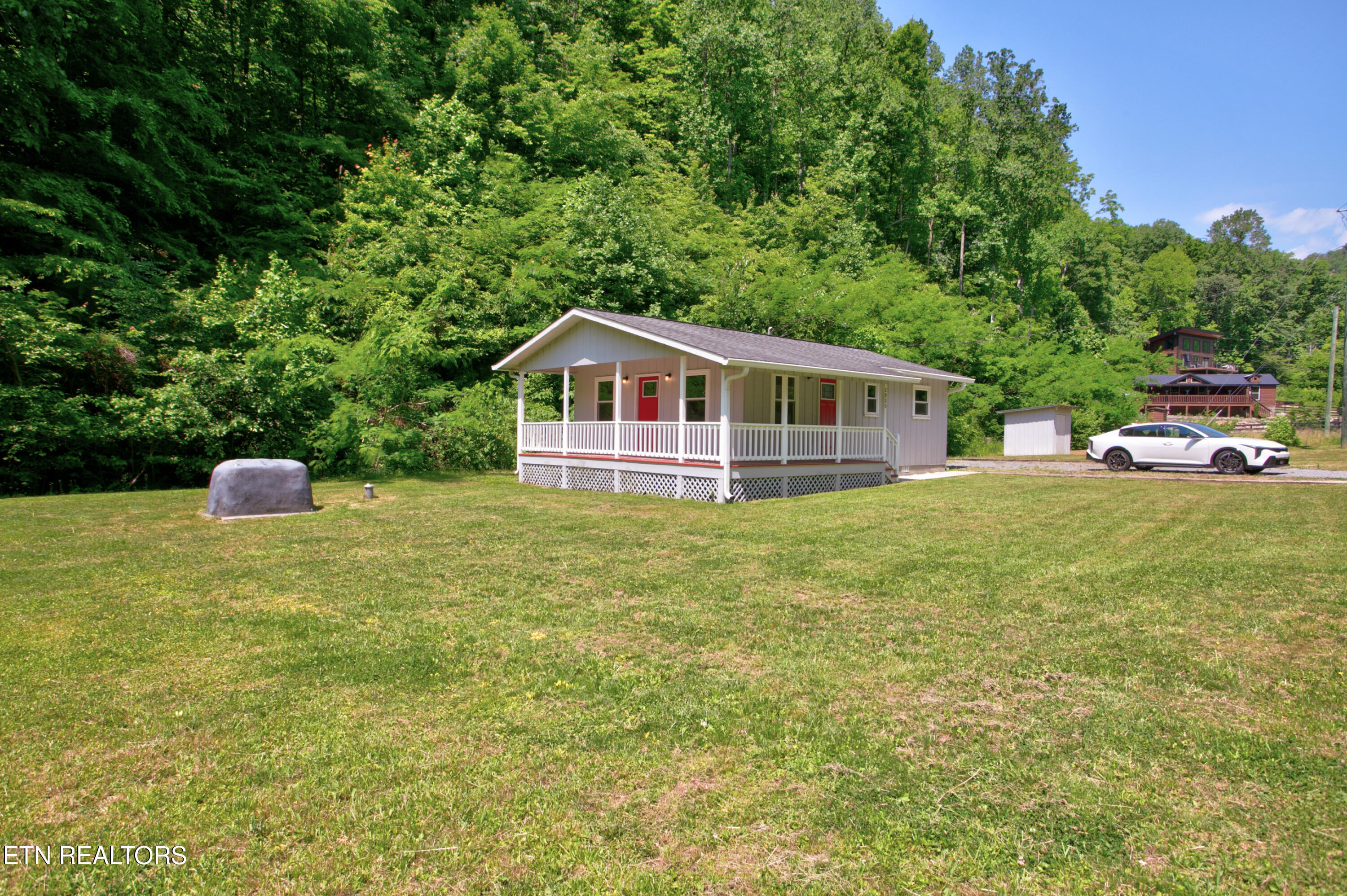 2920 Hatcher Mountain Road Sevierville TN 37862