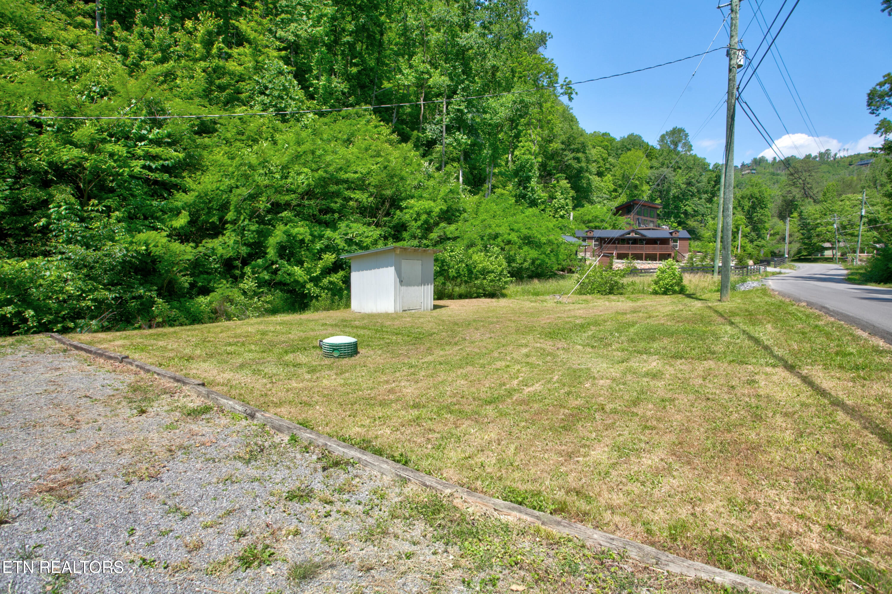 2920 Hatcher Mountain Road Sevierville TN 37862