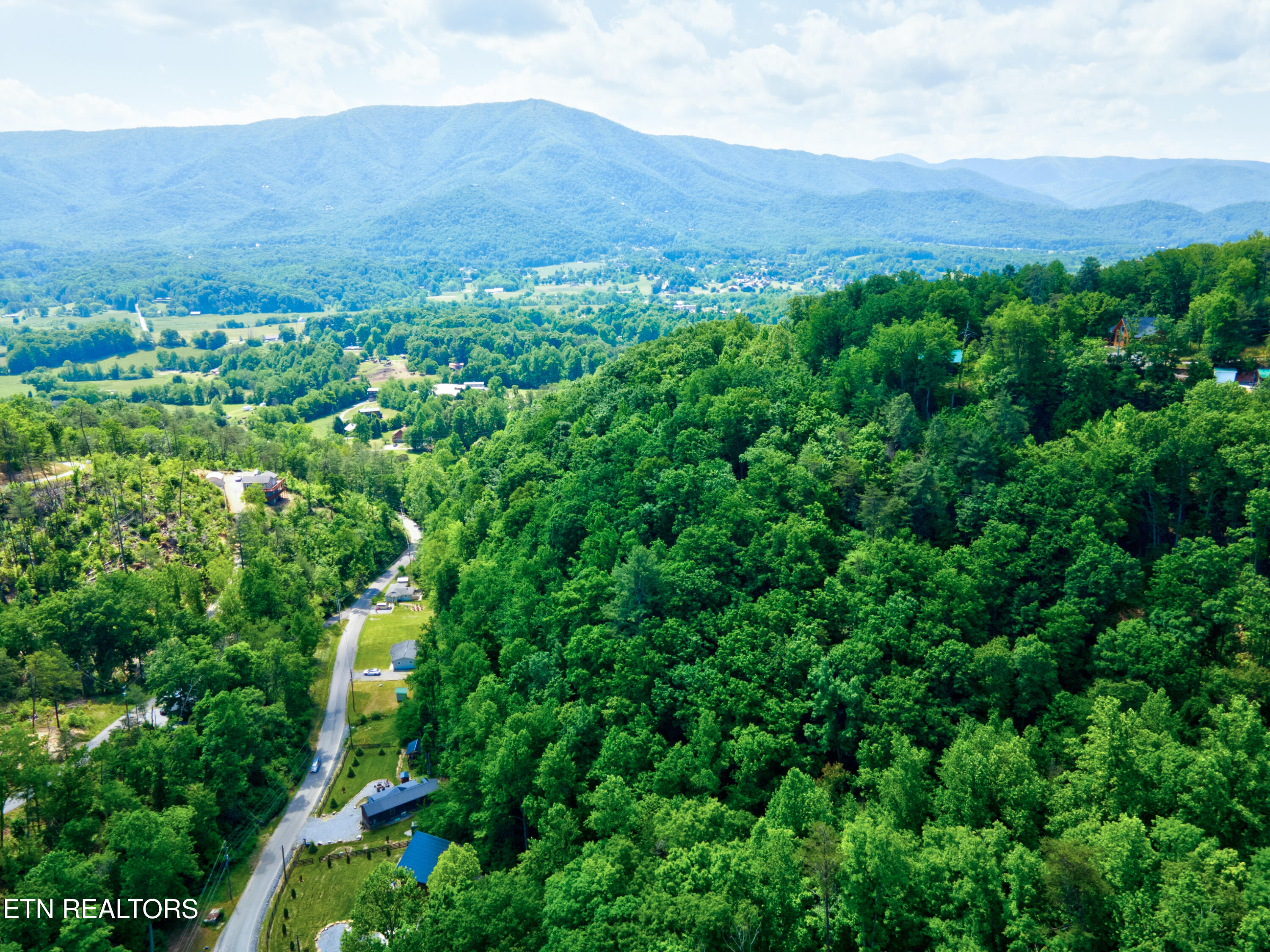 2920 Hatcher Mountain Road Sevierville TN 37862