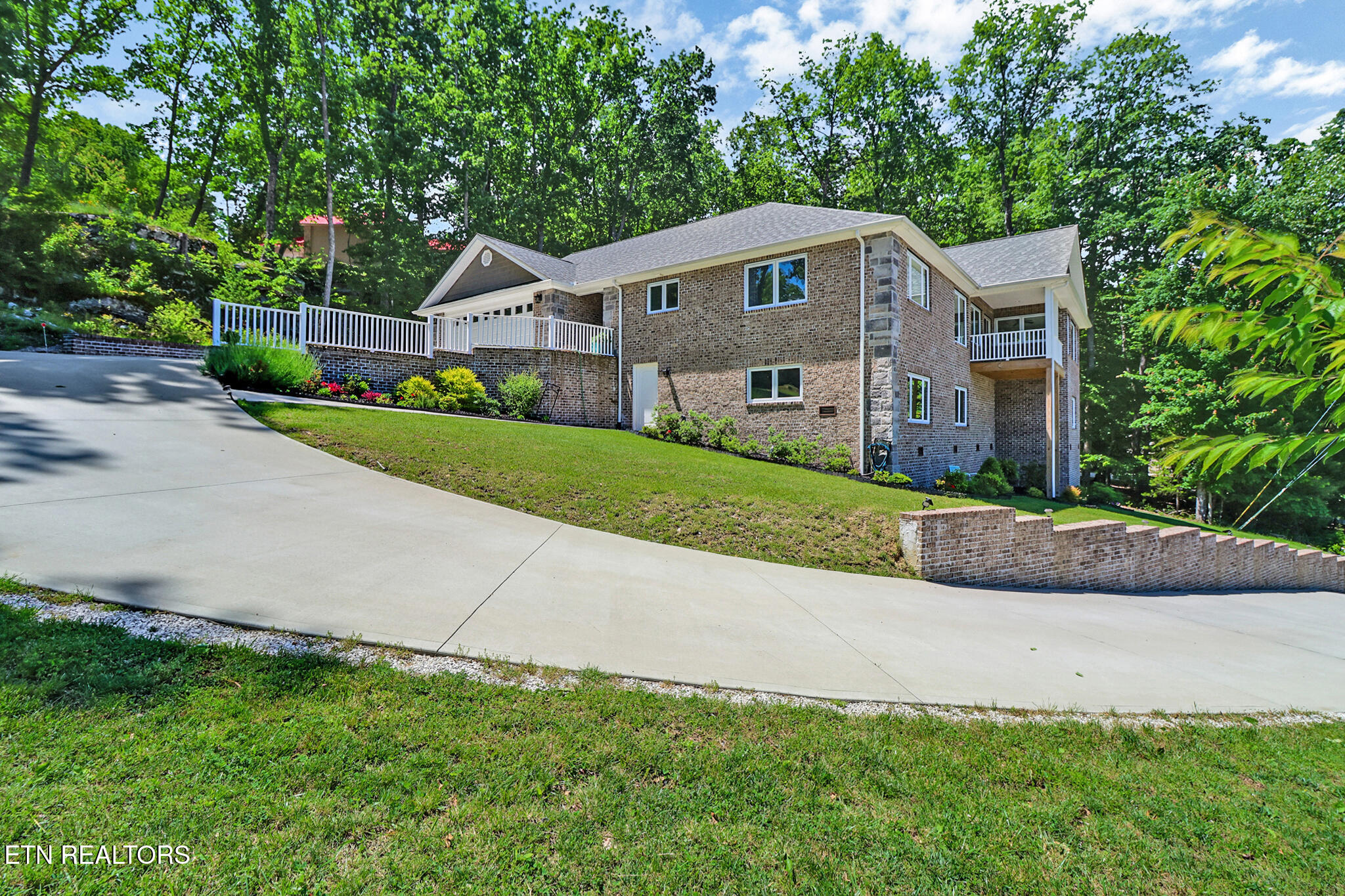 38 Markham Terrace Crossville TN 38558