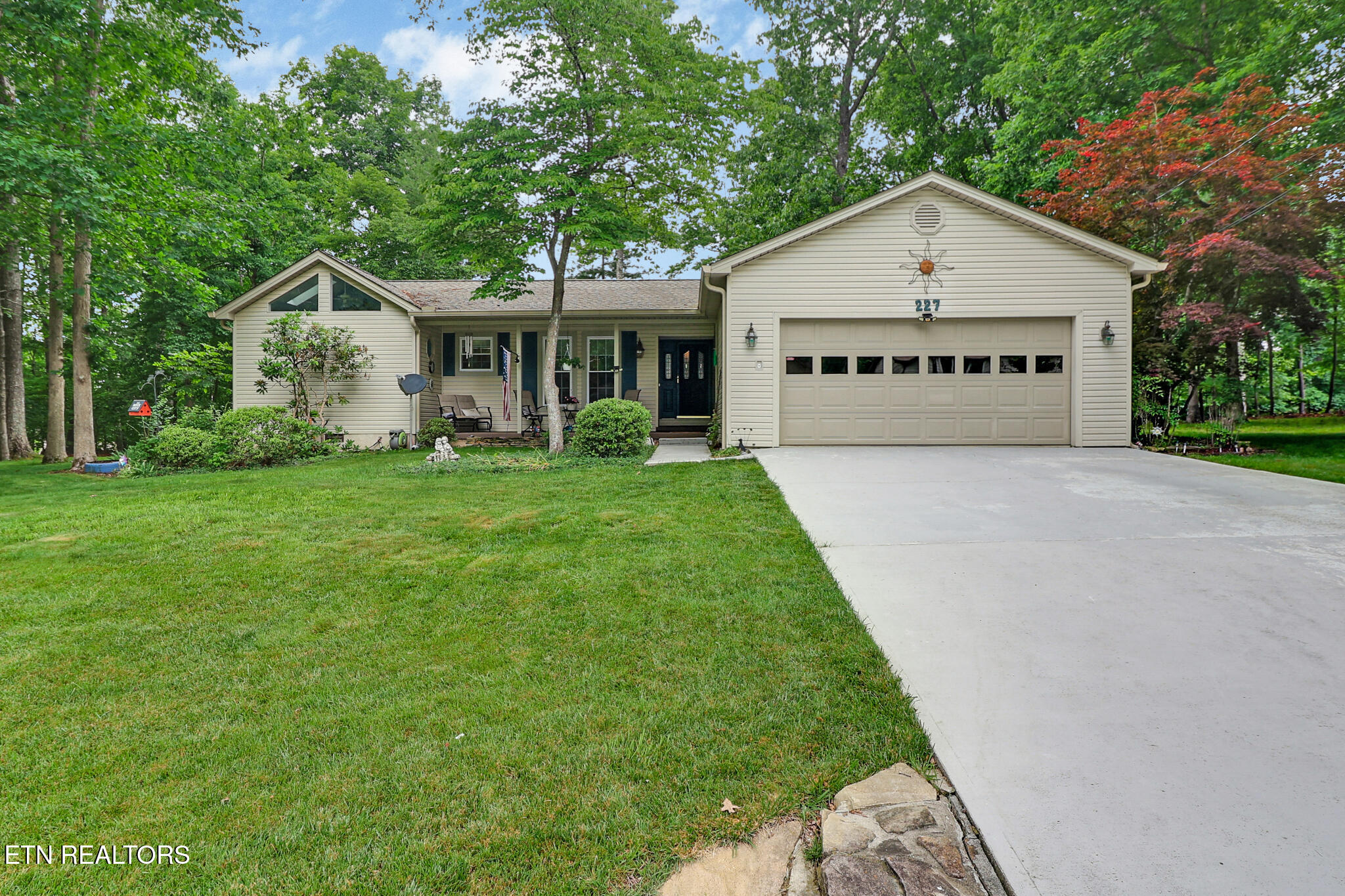 227 Lakeview Drive Crossville TN 38558