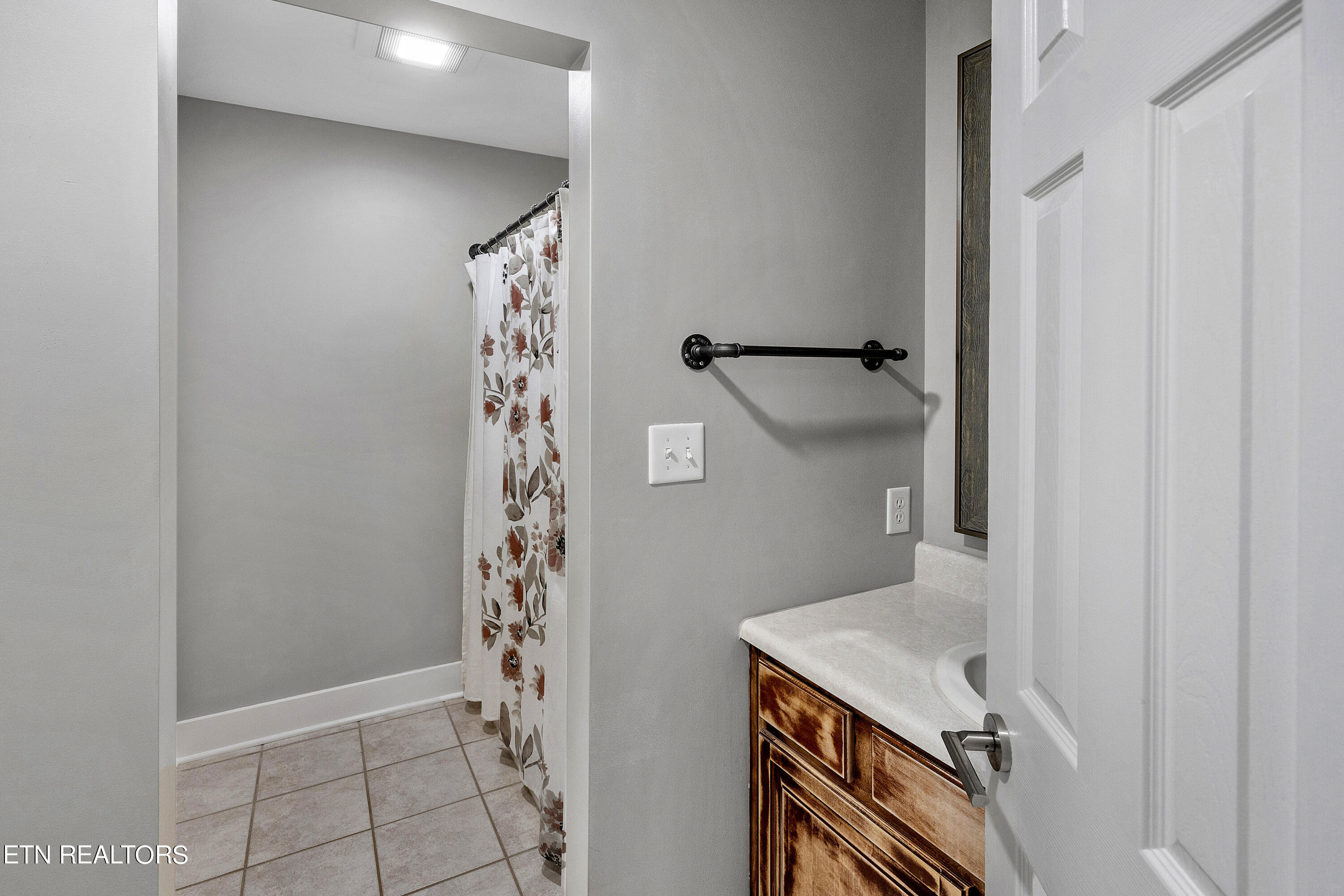 5316 Beverly Oaks Drive Knoxville TN 37918