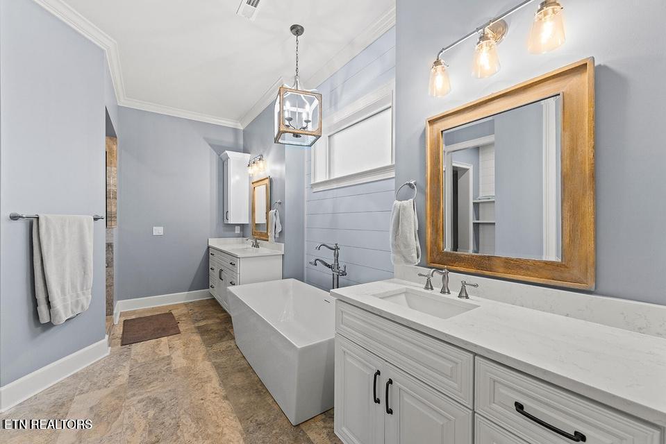 1730 Persimmon Ridge Loudon TN 37774