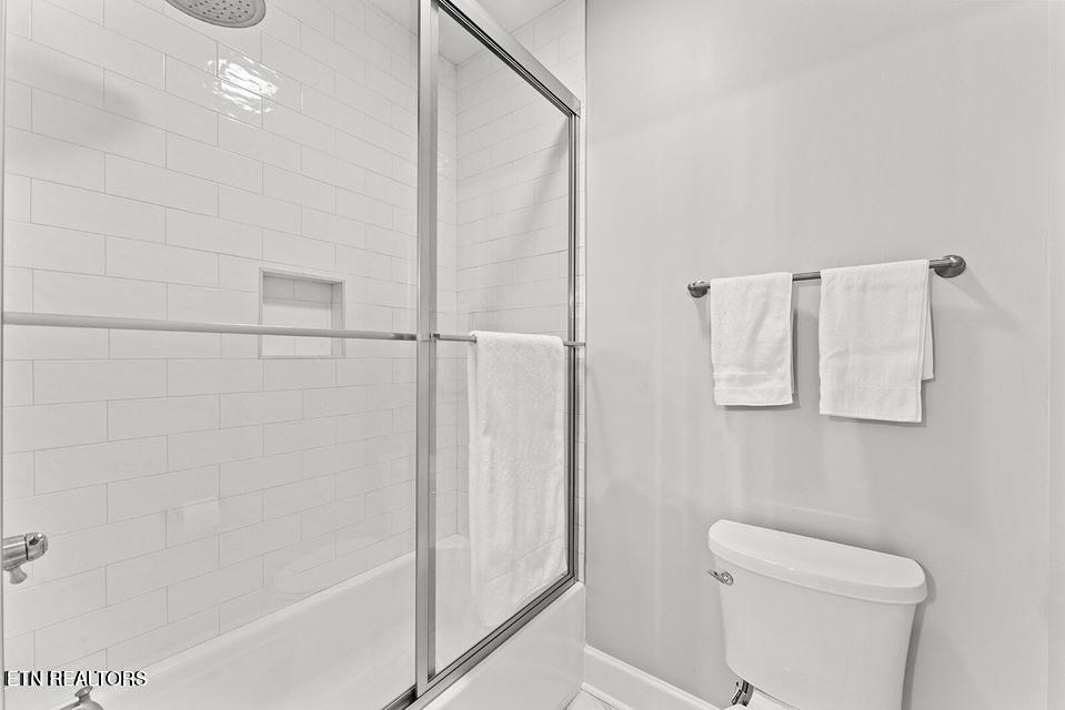 1730 Persimmon Ridge Loudon TN 37774