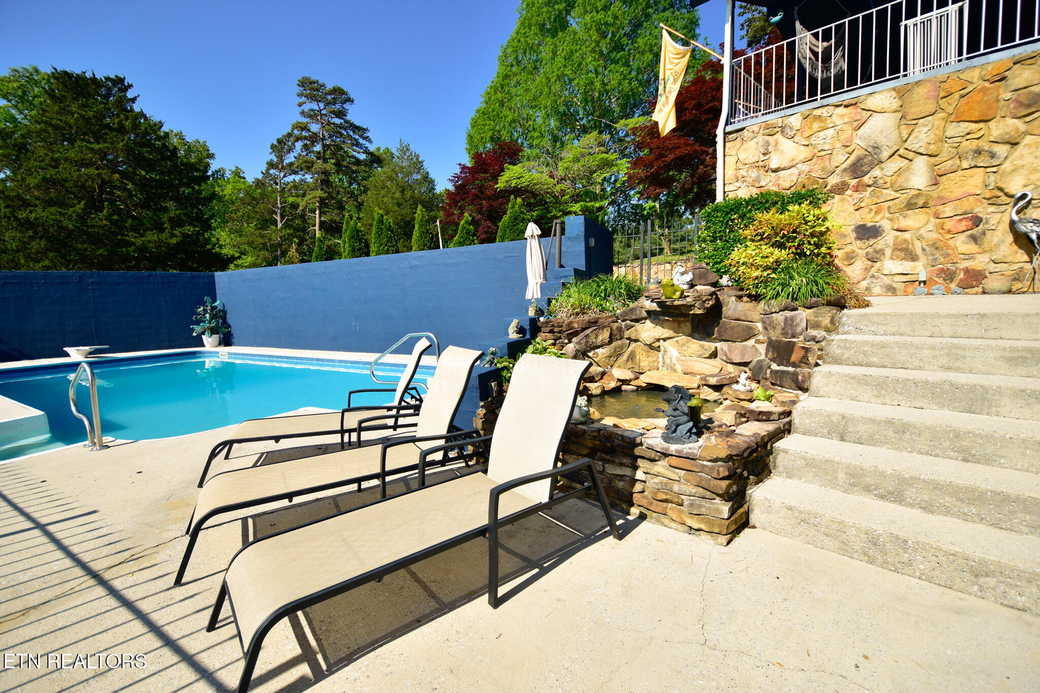 207 Lake Circle Harriman TN 37748