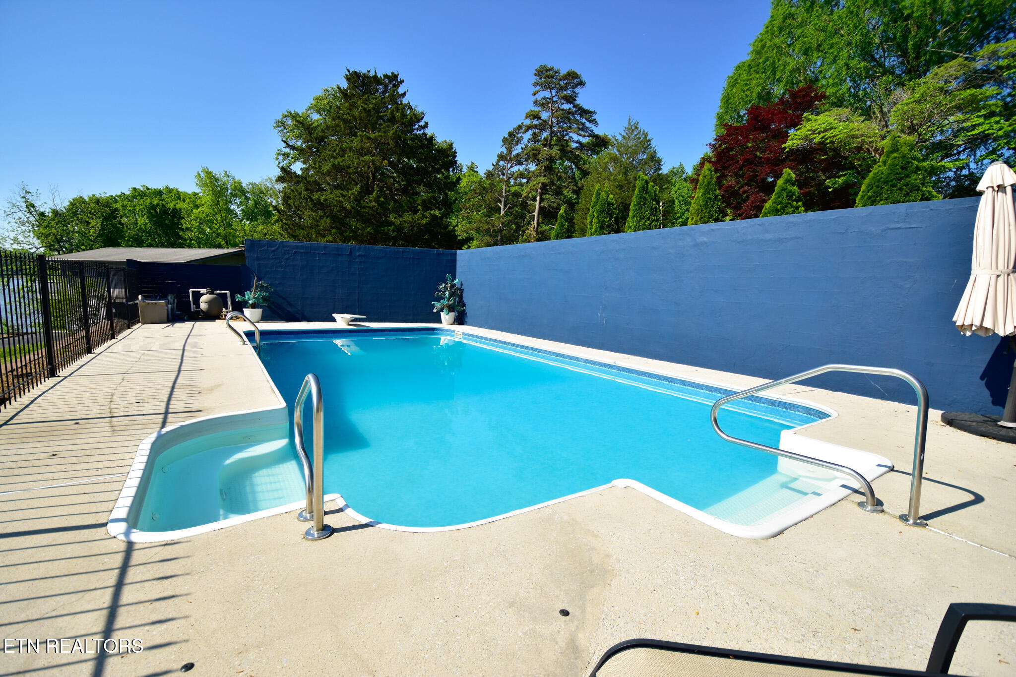 207 Lake Circle Harriman TN 37748