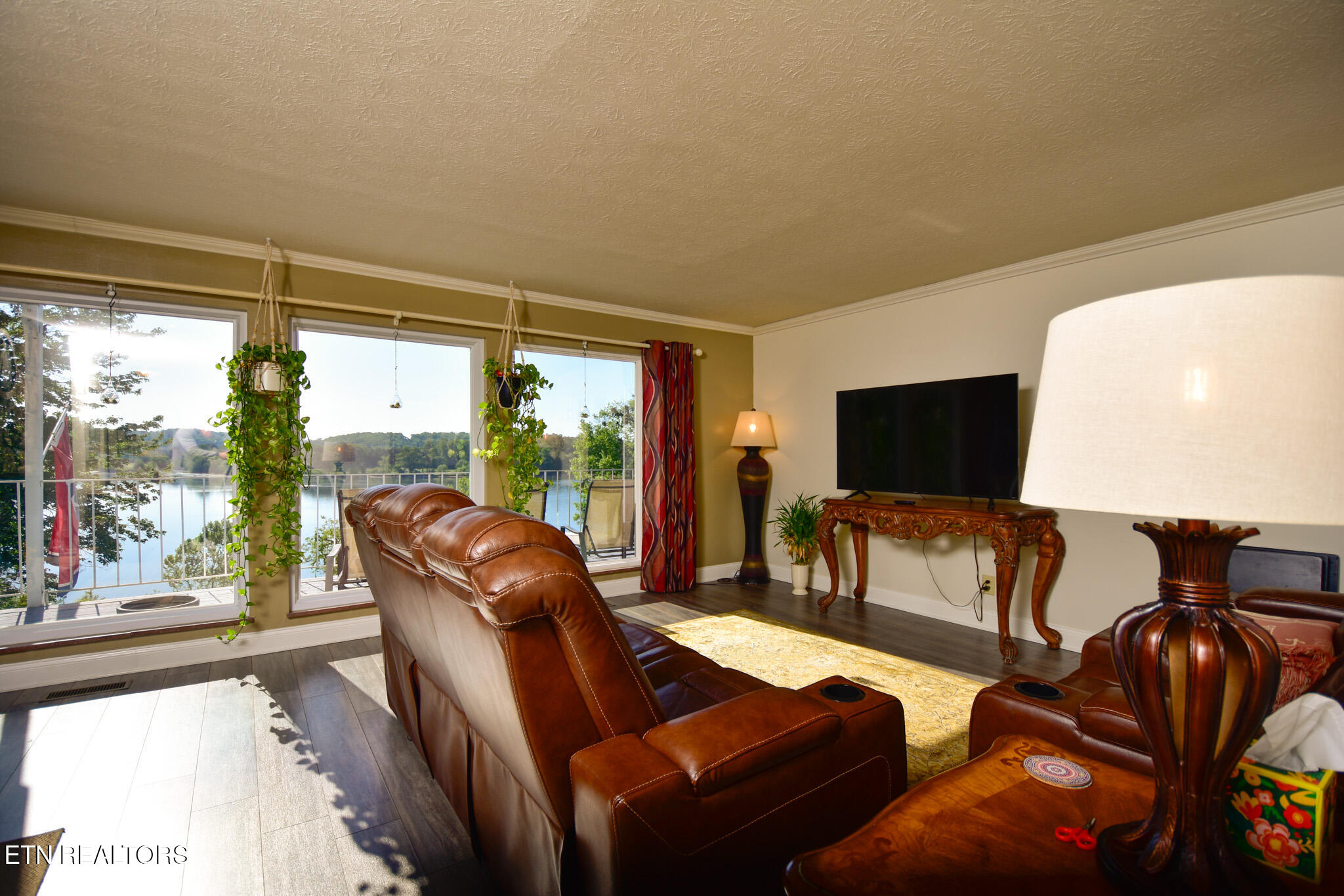207 Lake Circle Harriman TN 37748
