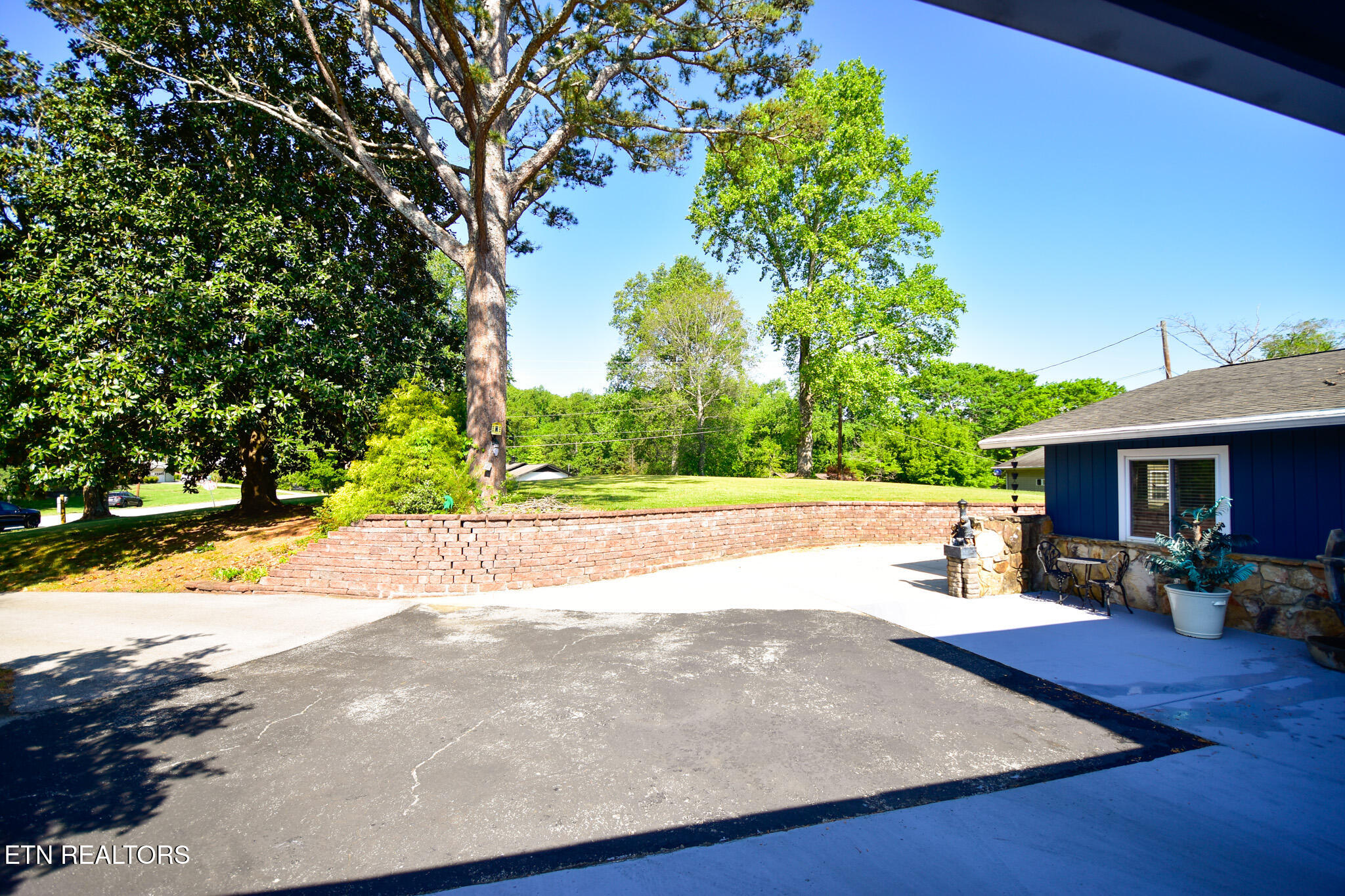207 Lake Circle Harriman TN 37748