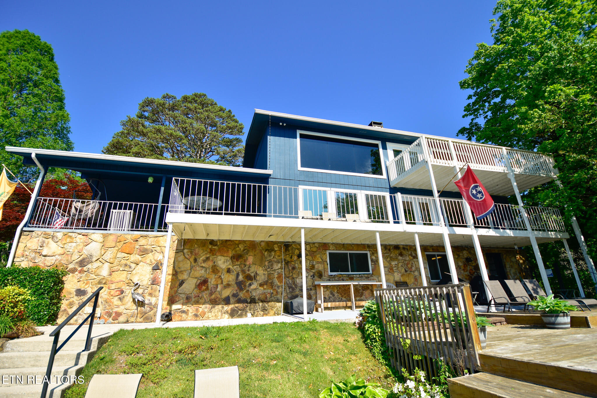 207 Lake Circle Harriman TN 37748