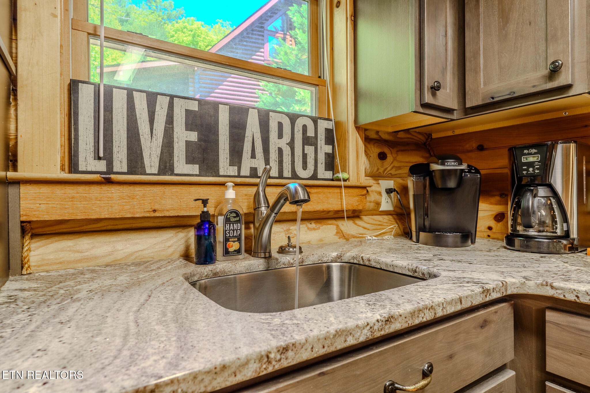 3127 Smoky Ridge Way Sevierville TN 37862